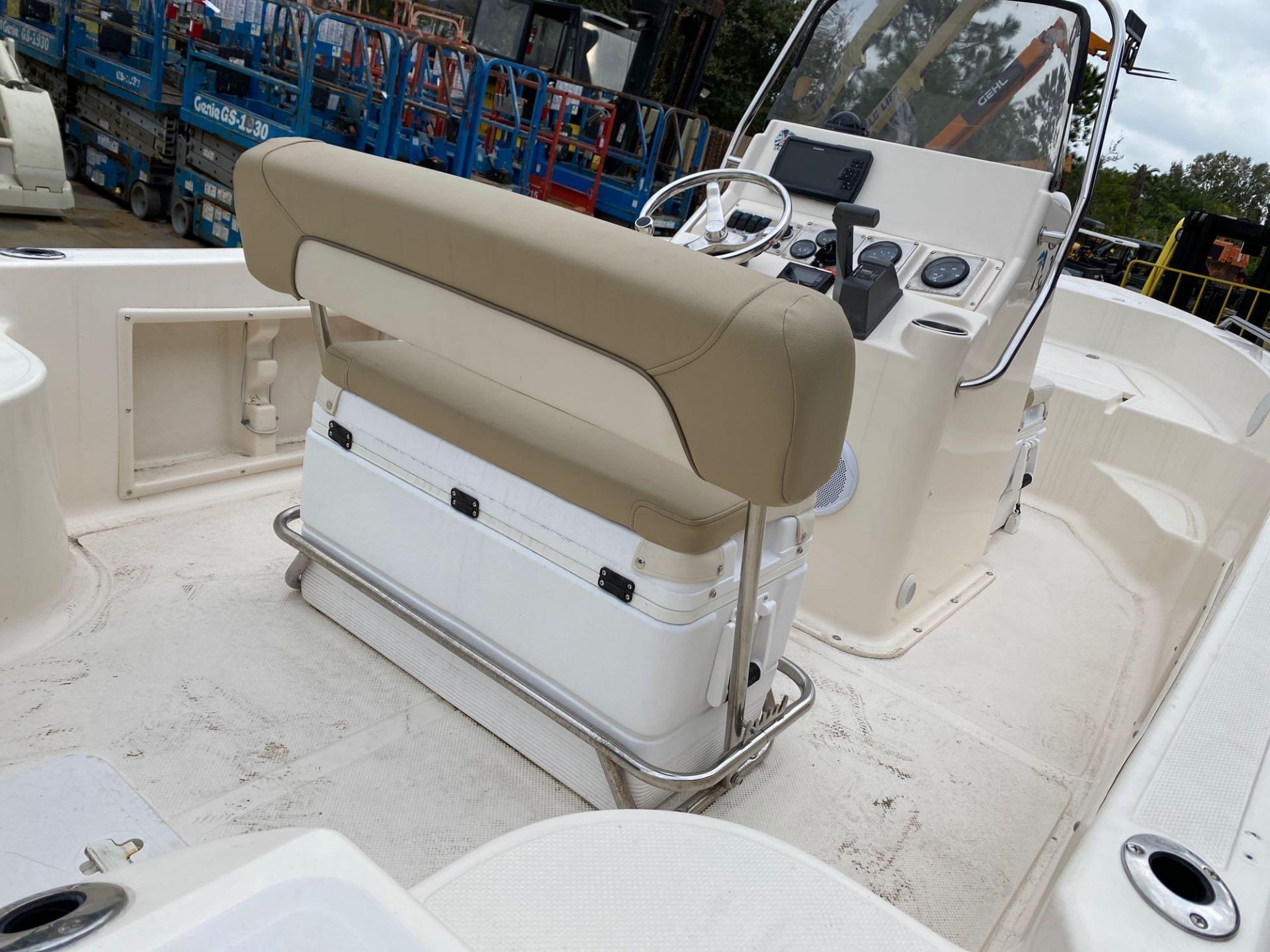 KEY WEST CENTER CONSOLE, TRAILER, RADIO, 4 STROKE 115HP, RUNS AND OPERATES - Image 12 of 21