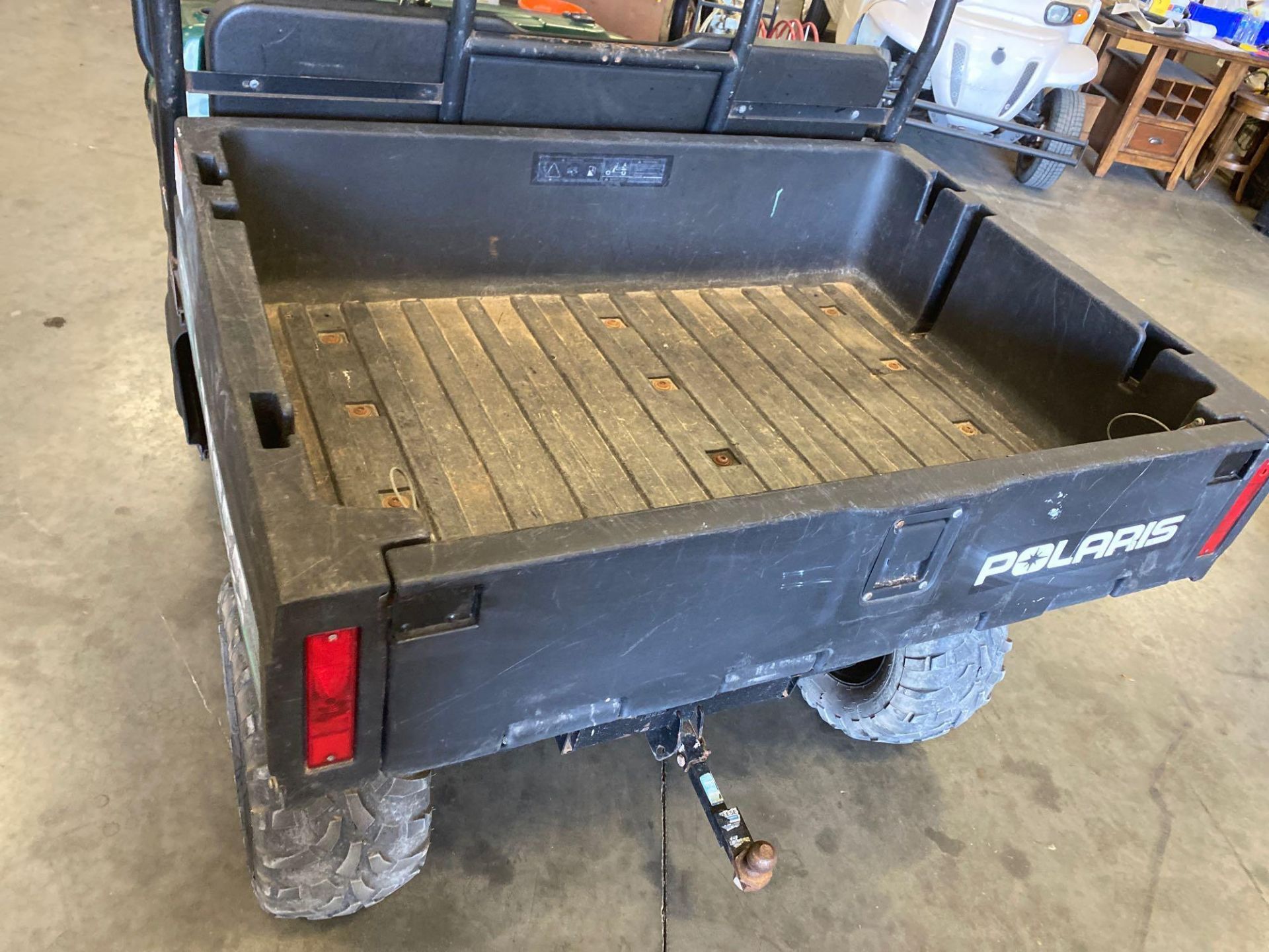 POLARIS RANGER 4x4 UTV, DUMP BED, HITCH, 699 HOURS SHOWING, RUNS AND DRIVES - Image 6 of 8