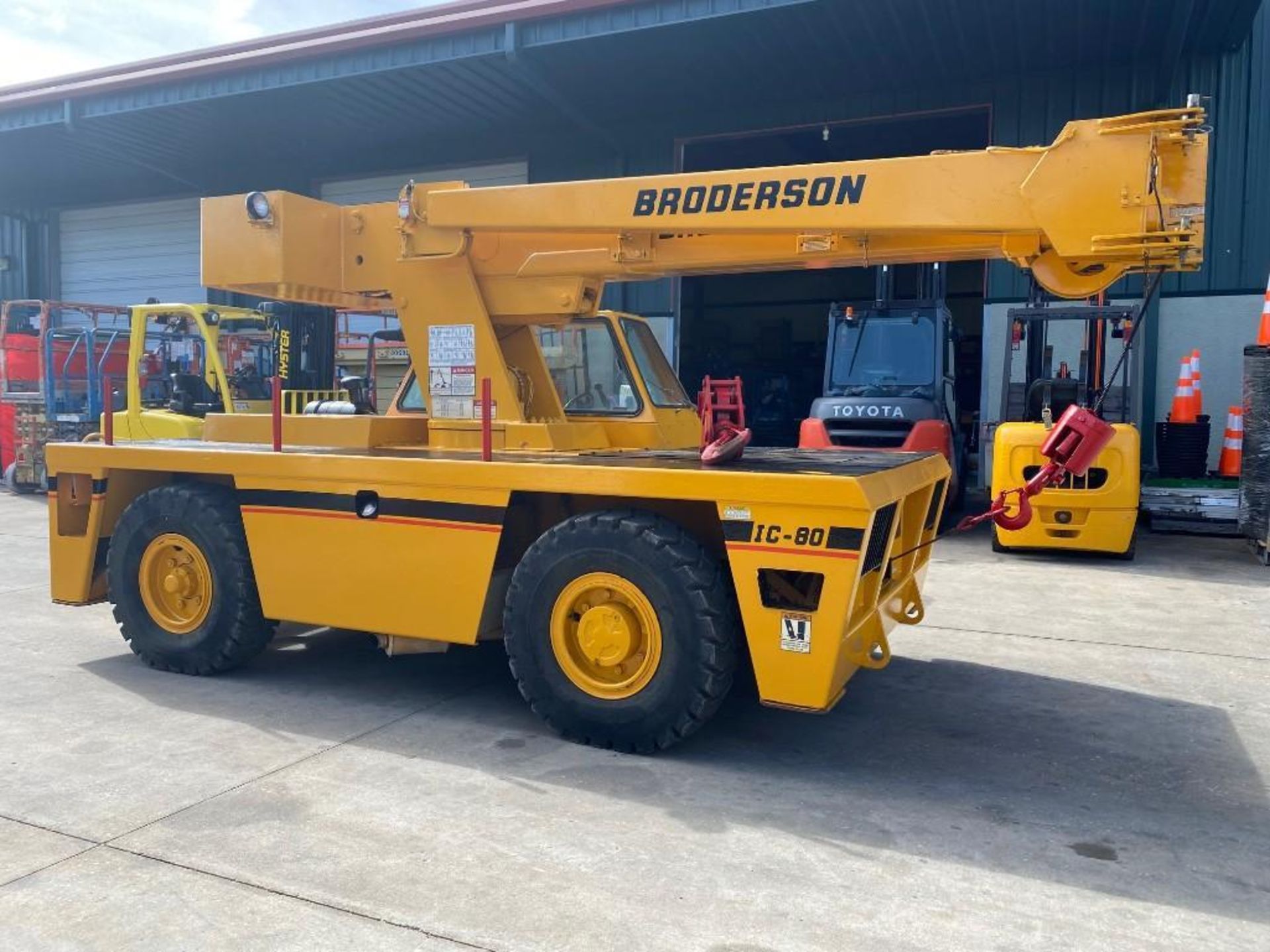 BRODERSON IC80-2G 9 TON DECK CRANE, DIESEL, OUT RIGGERS, BIG SHIPPER II 386 LMI SYSTEM - Image 9 of 17