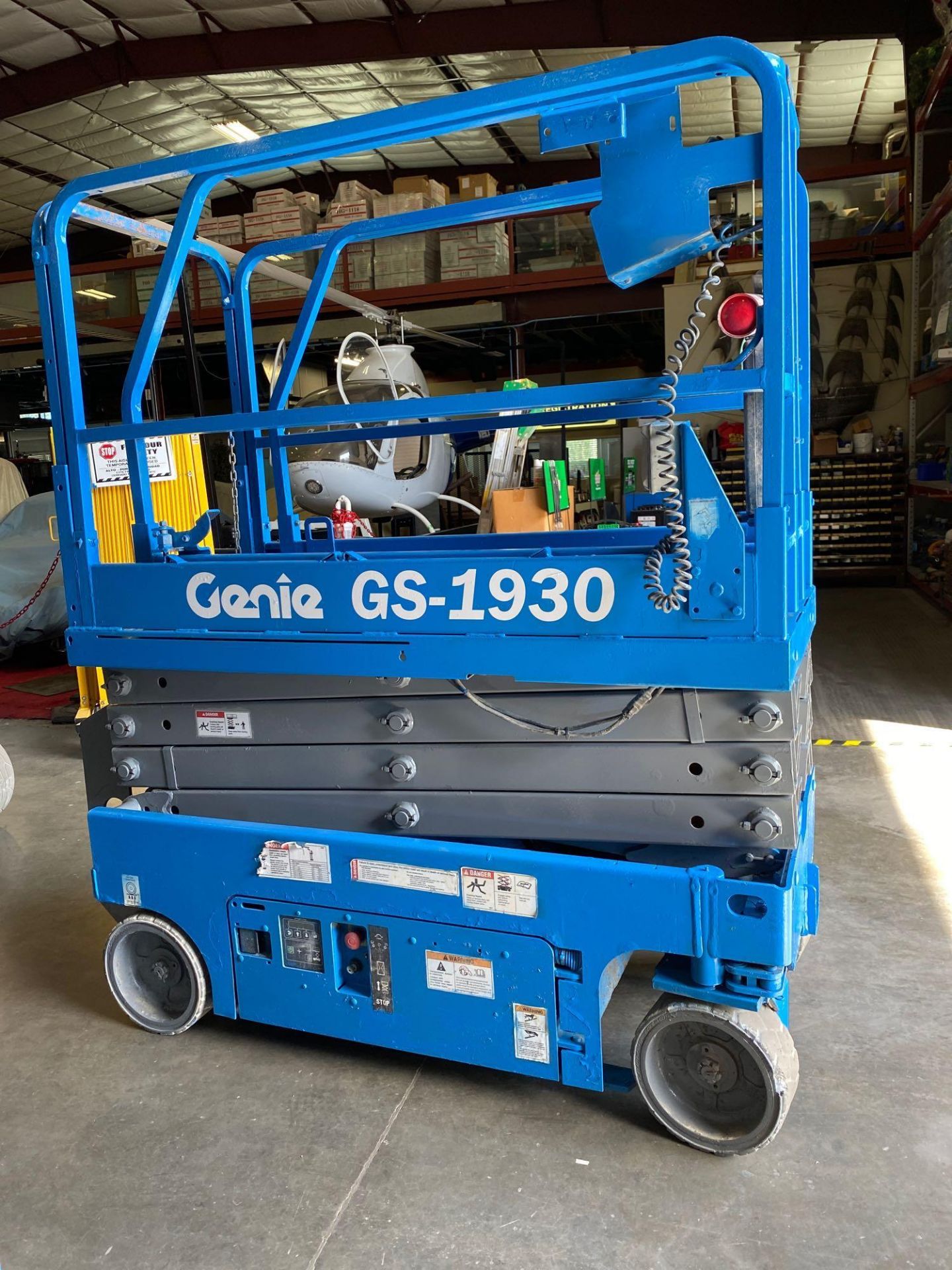 2012 GENIE GS1930 ELECTRIC SCISSOR LIFT, 19' PLATFORM HEIGHT, BUILT IN