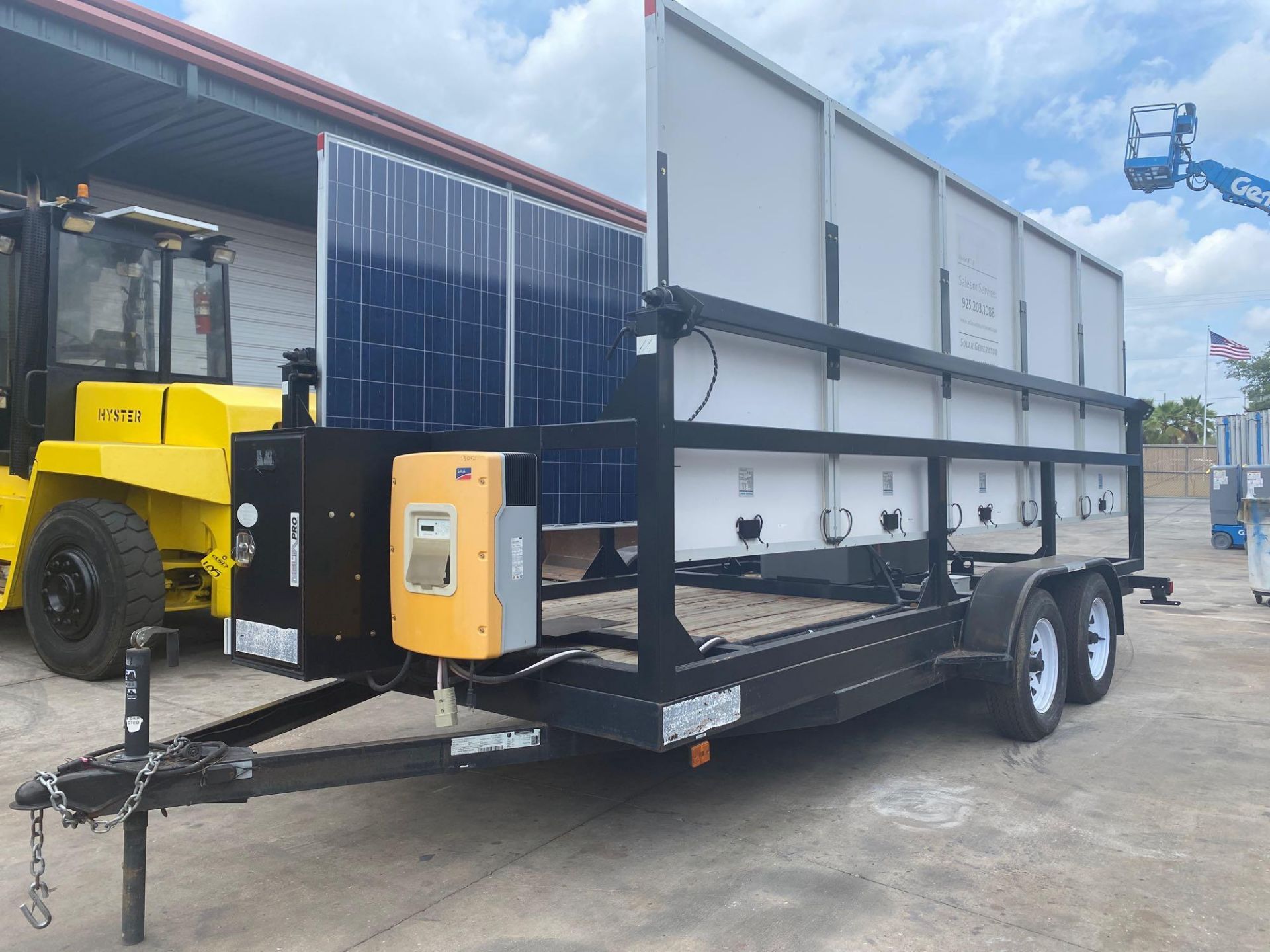 2011 MOBILE SOLAR POWER GENERATOR TRAILER, DUAL 5,200 LB AXLES, TEN 230 WATT SOLAR PANELS (ADJUSTABL