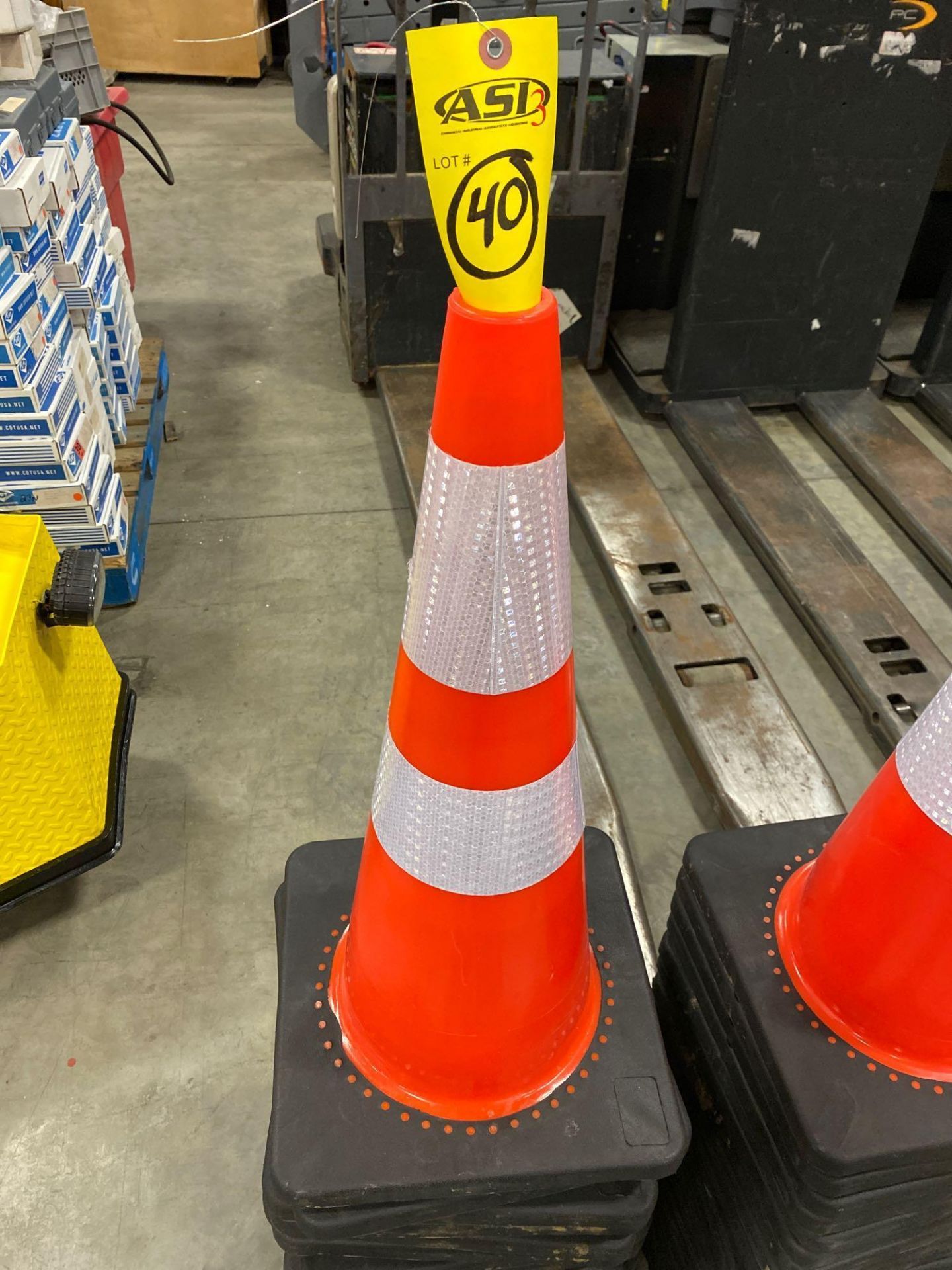 UNUSED 20 SAFETY CONES - Image 2 of 2