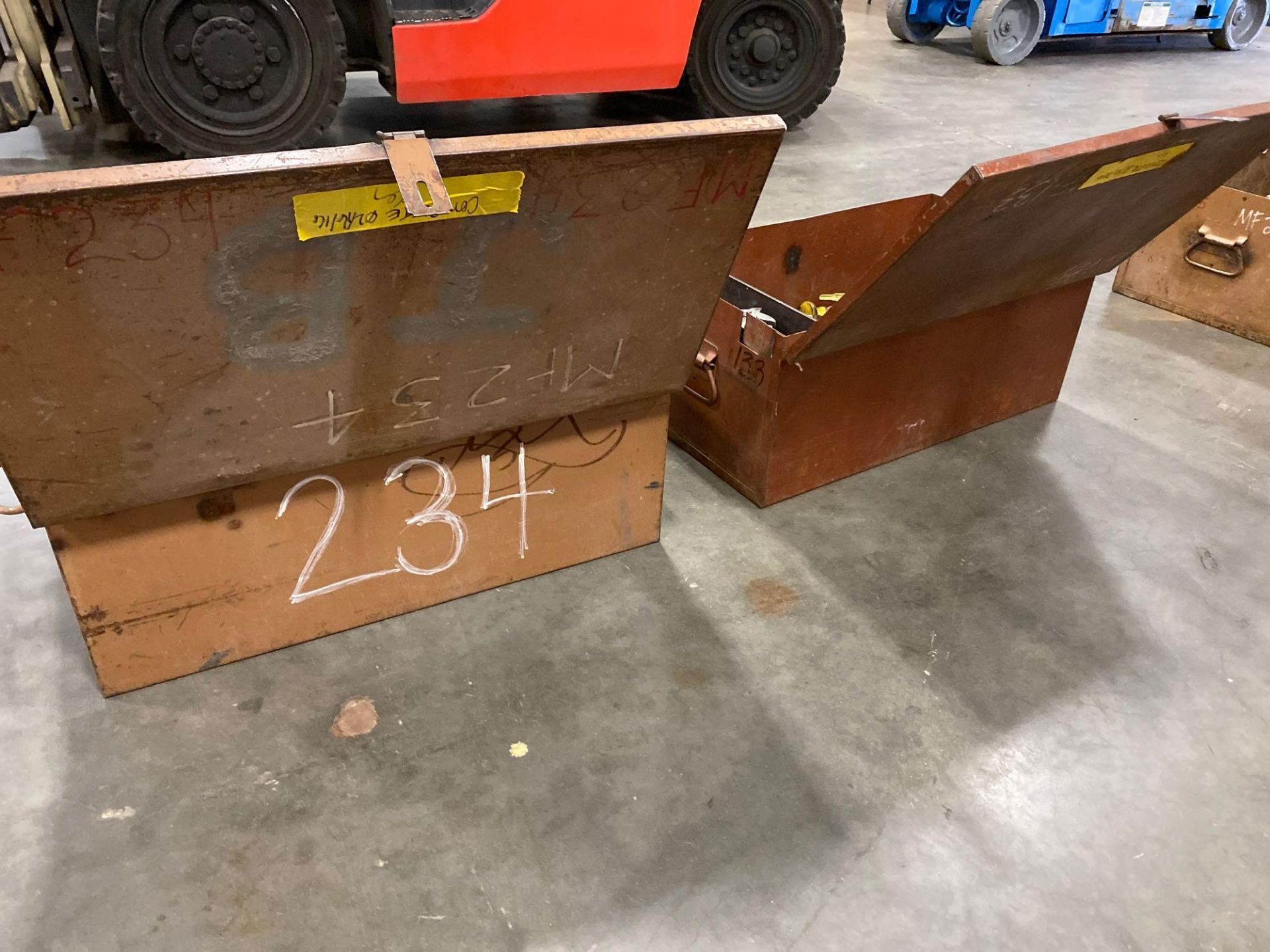 ASSORTED WELDING EQUIPMENT AND STORAGE BINS - Image 4 of 4