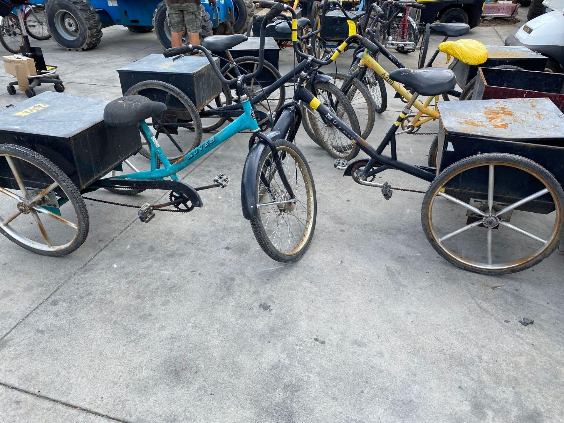 SIX 3-WHEELED SHOP BIKES WITH BASKETS - Image 5 of 6