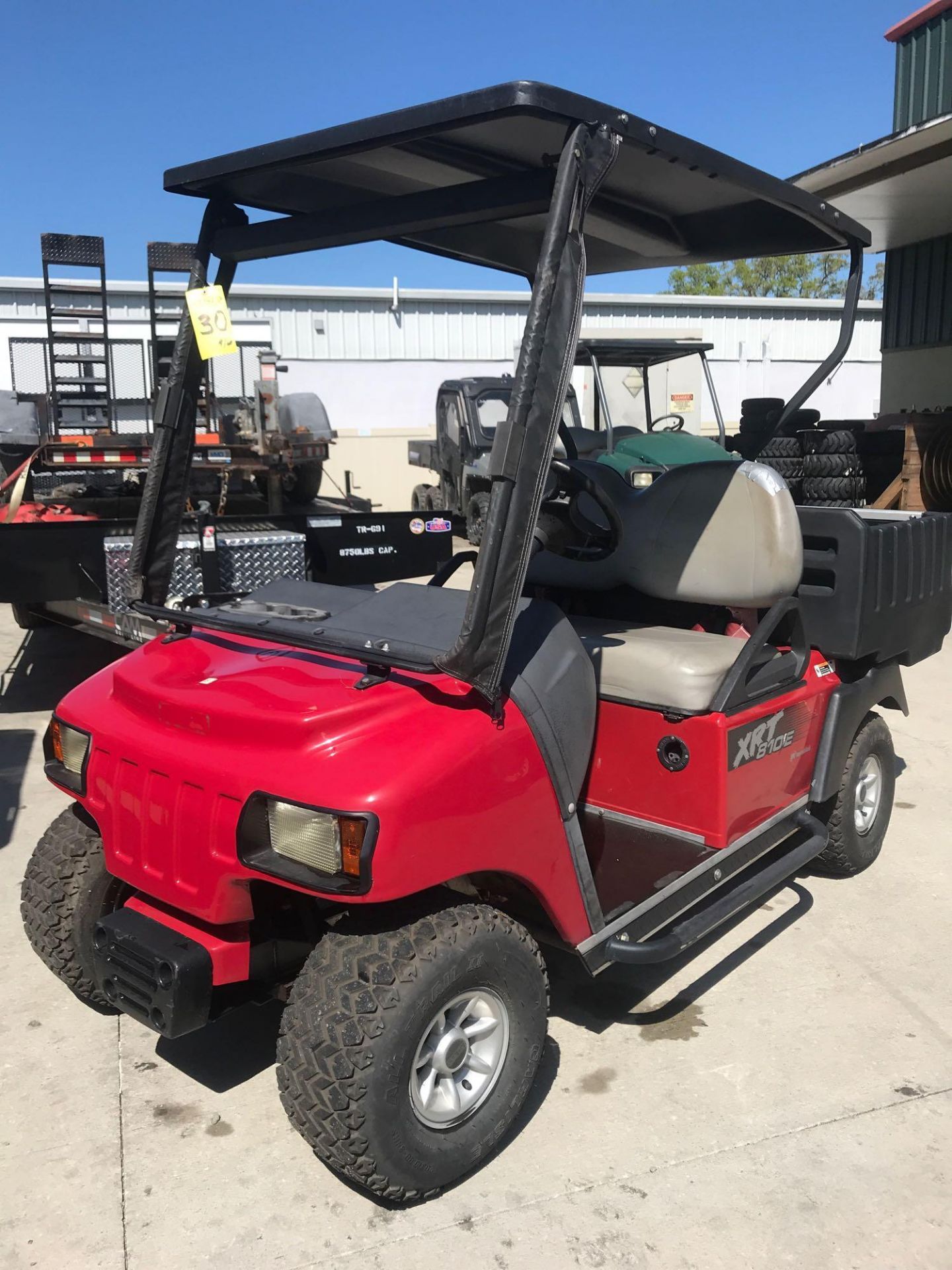 INGERSOLL RAND/CLUB CAR XRT 810E ELECTRIC UTV - Image 2 of 6