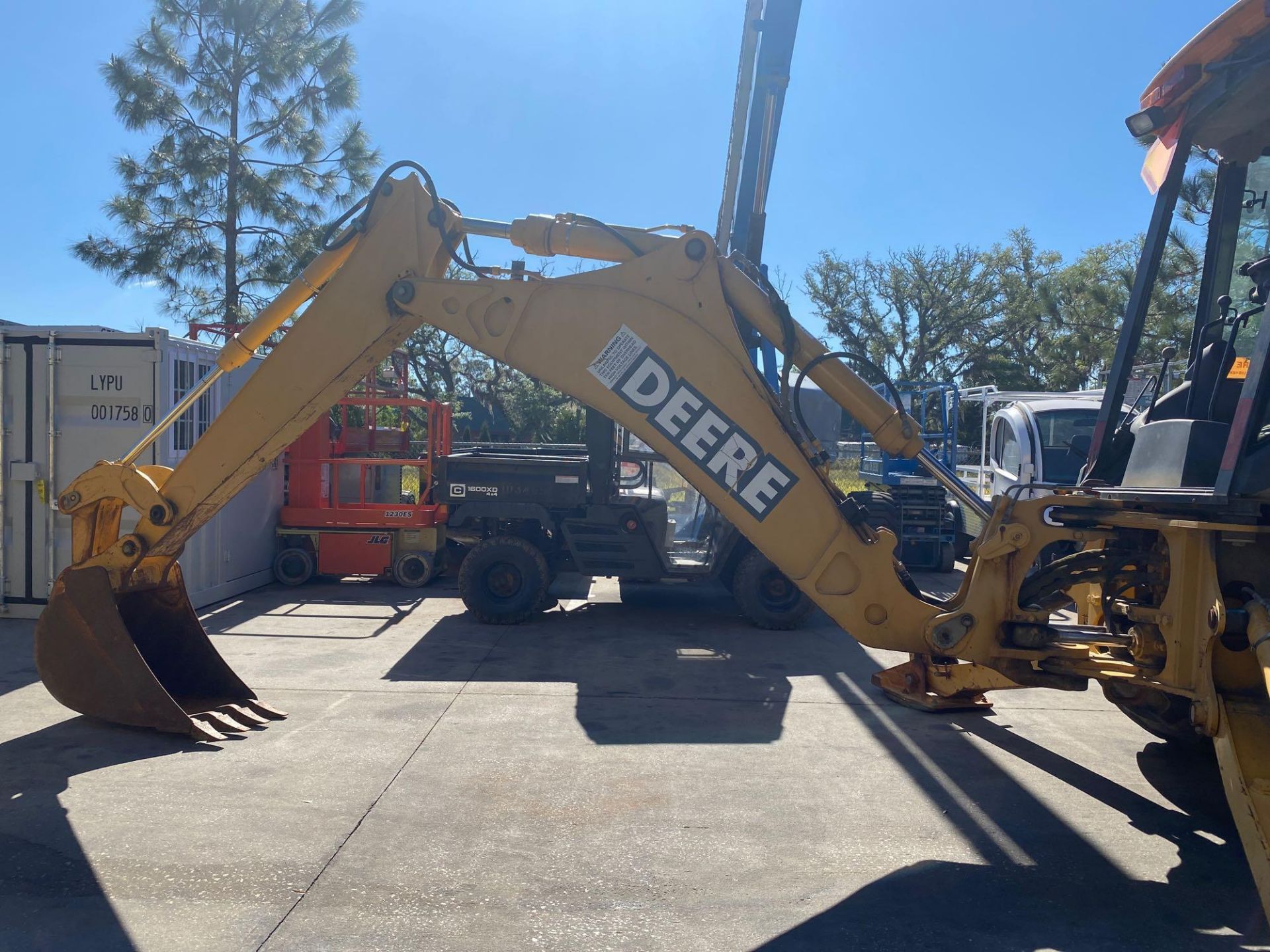 JOHN DEERE 310G DIESEL LOADER/BACKHOE, OUTRIGGERS, RUNS AND OPERATES - Image 8 of 15