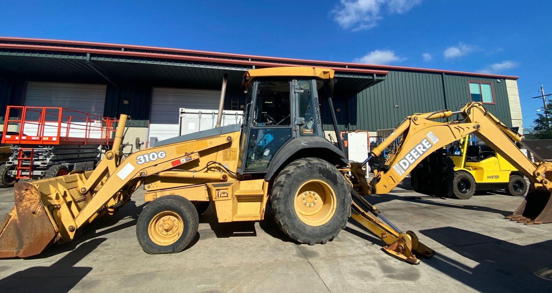 JOHN DEERE 310G DIESEL LOADER/BACKHOE, OUTRIGGERS, RUNS AND OPERATES - Image 2 of 15