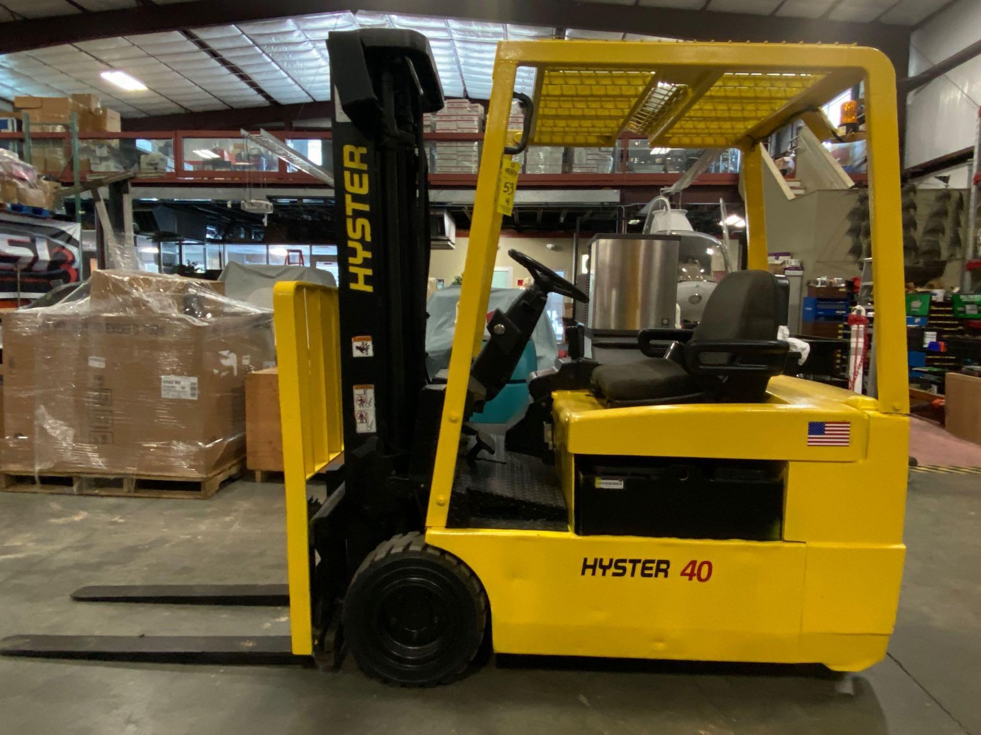 HYSTER J40XMT ELECTRIC FORKLIFT, APPROX 4,000 LB CAPACITY, TILT, SIDE SHIFT, 36V, RUNS AND OPERATES