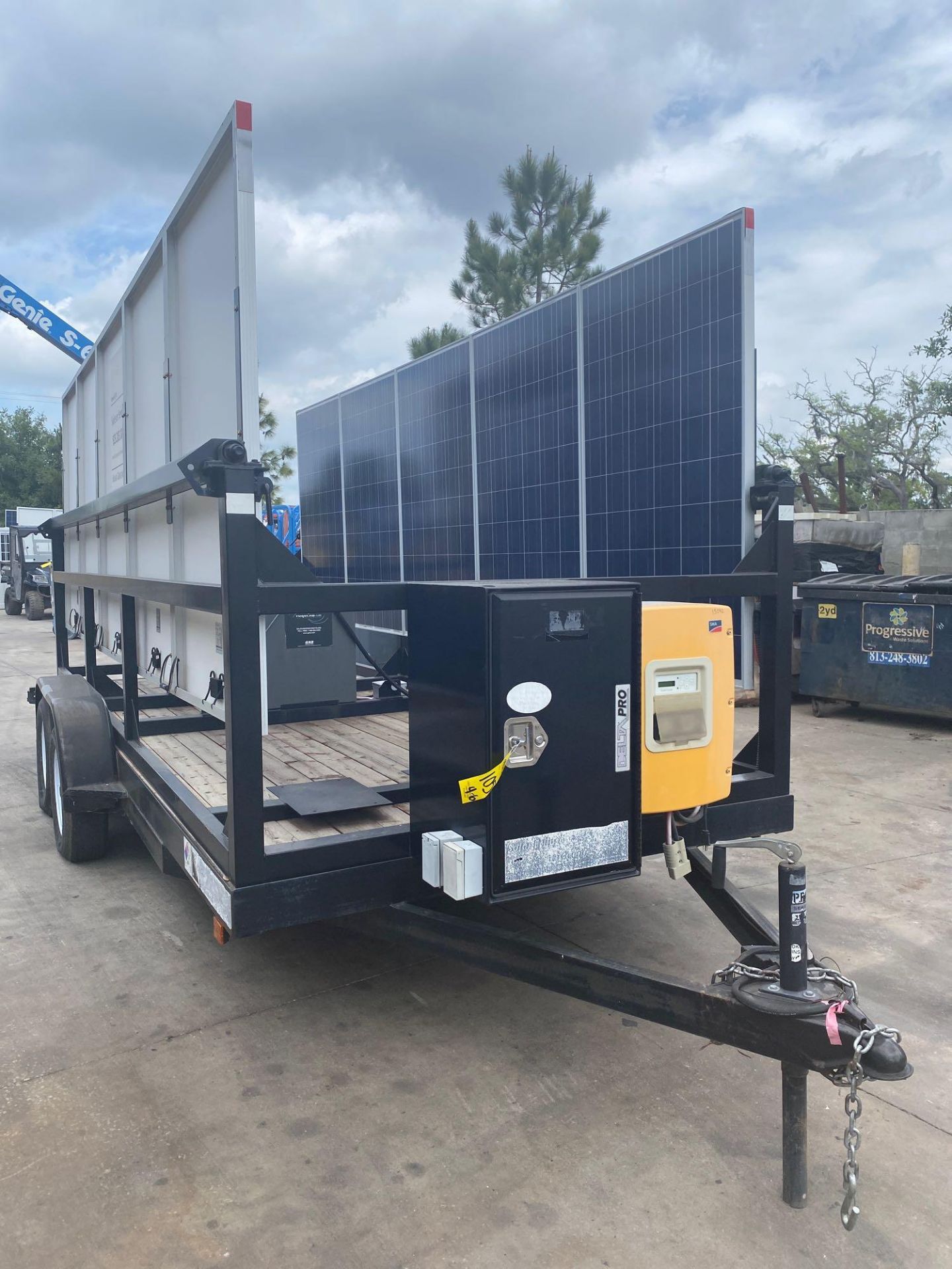 2011 MOBILE SOLAR POWER GENERATOR TRAILER, DUAL 5,200 LB AXLES, TEN 230 WATT SOLAR PANELS (ADJUSTABL - Image 3 of 12