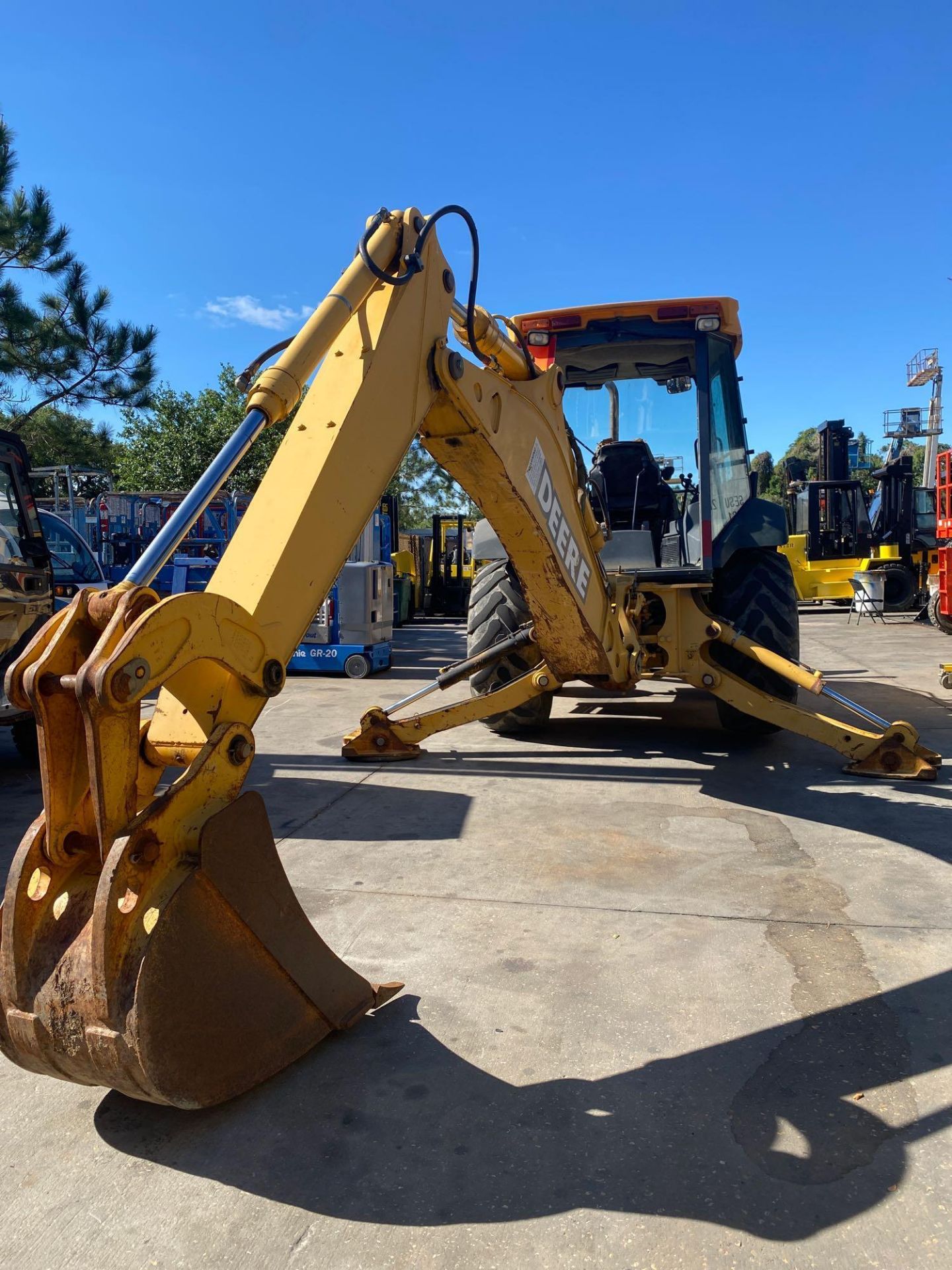 JOHN DEERE 310G DIESEL LOADER/BACKHOE, OUTRIGGERS, RUNS AND OPERATES - Image 9 of 15