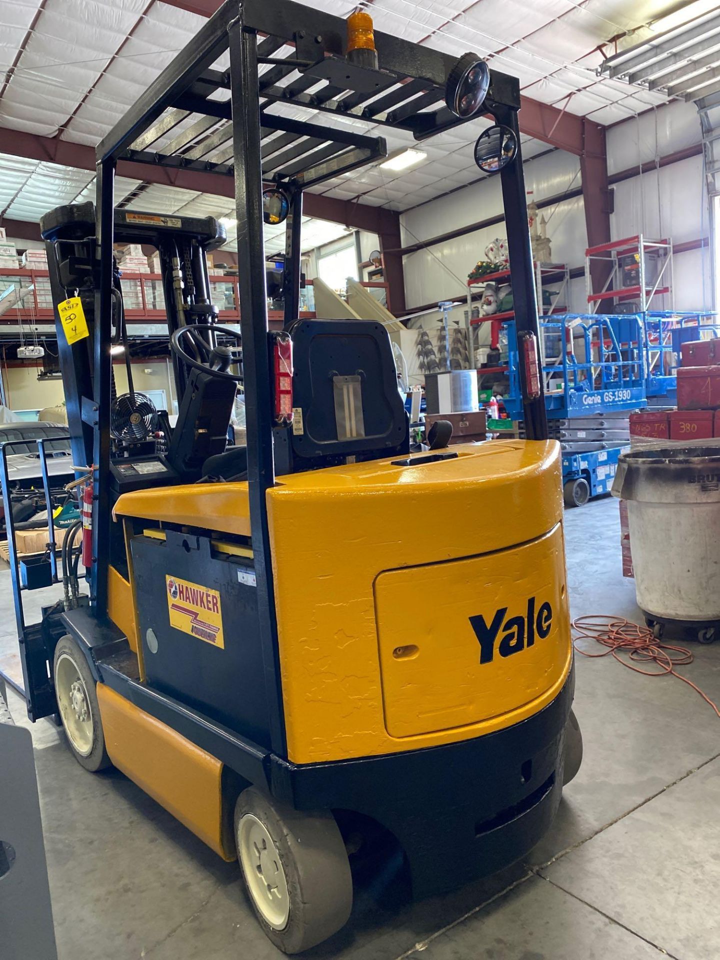 YALE ERC050RGN36TE084 ELECTRIC FORKLIFT, TILT, SIDE SHIFT, 194.9 MAX LOAD HEIGHT, APPROX. 5,000 LB C - Image 5 of 7