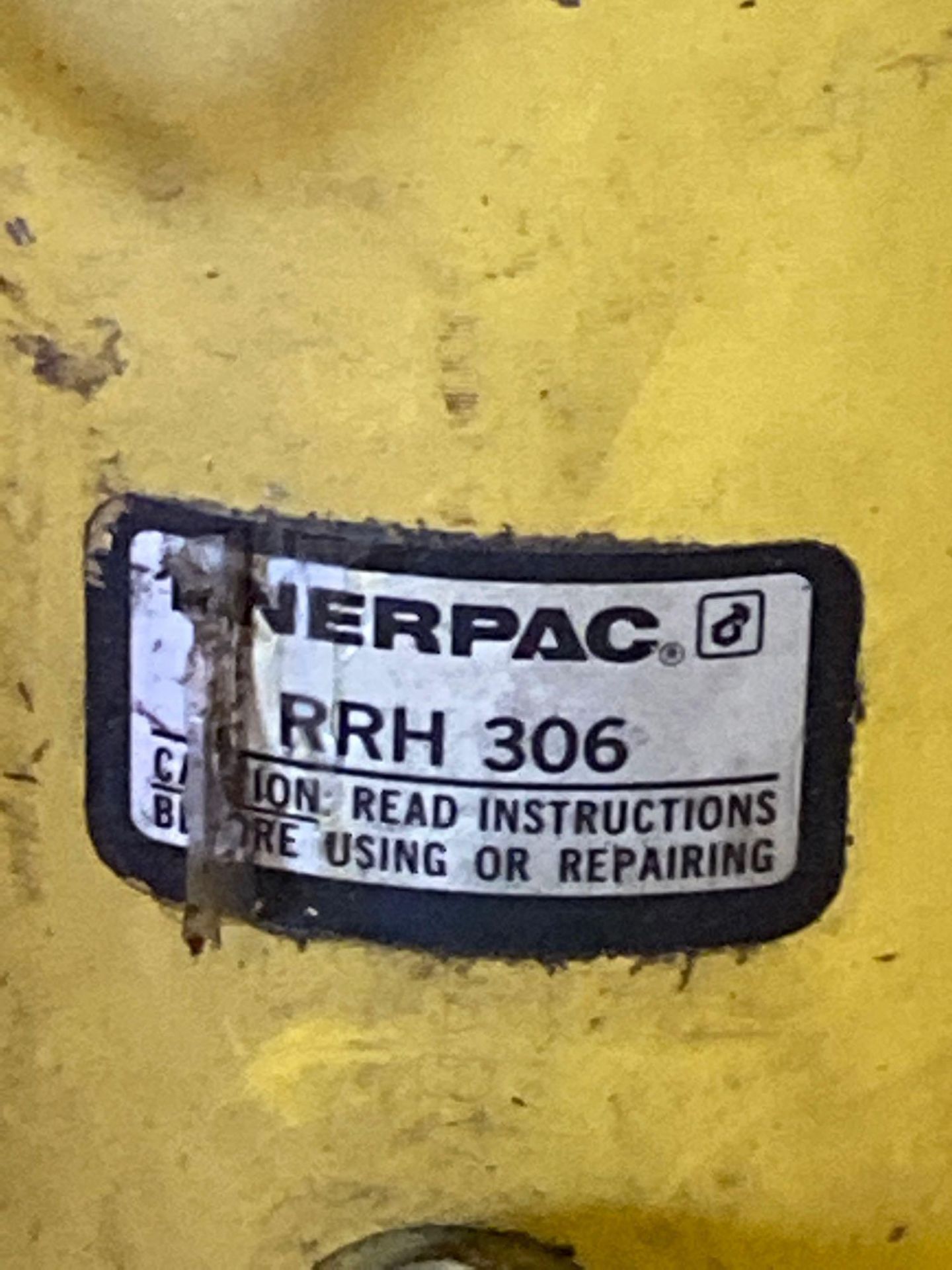 TWO ENERPAC RRH 306 CYLINDERS - Image 5 of 8