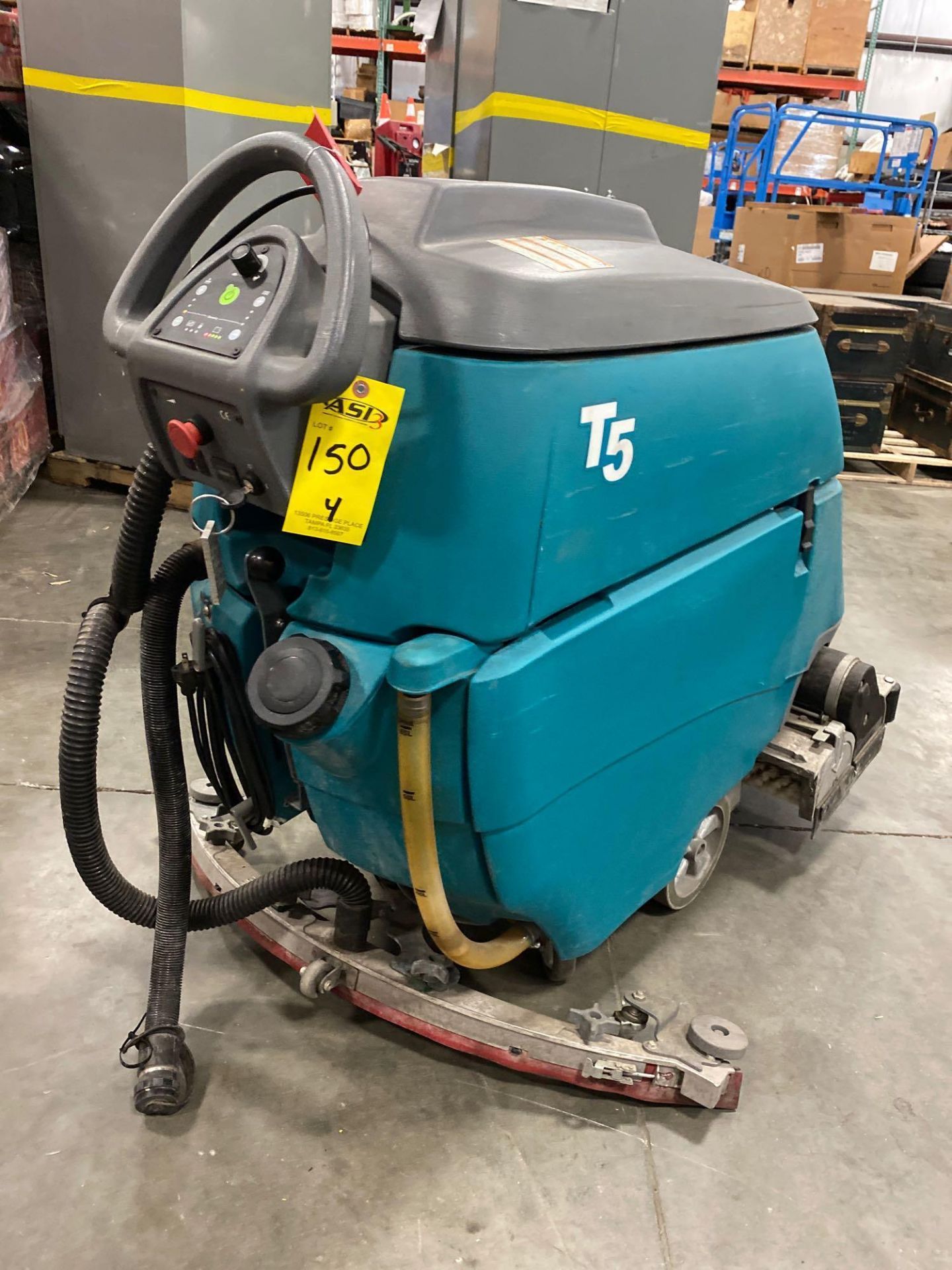 TENNANT T5 FLOOR SCRUBBER, BUILT IN BATTERY CHARGER, RUNS & OPERATES - Image 11 of 22