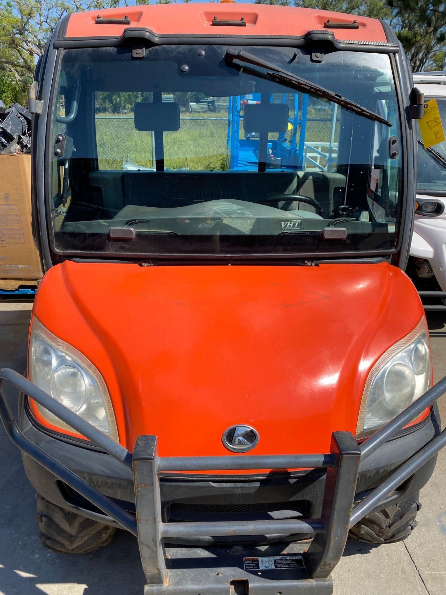 2014 KUBOTA ENCLOSED CAB UTV, DIESEL, 4x4, ICE COLD AIR, HEAT, DUMP BED, RUNS AND DRIVES - Image 3 of 12