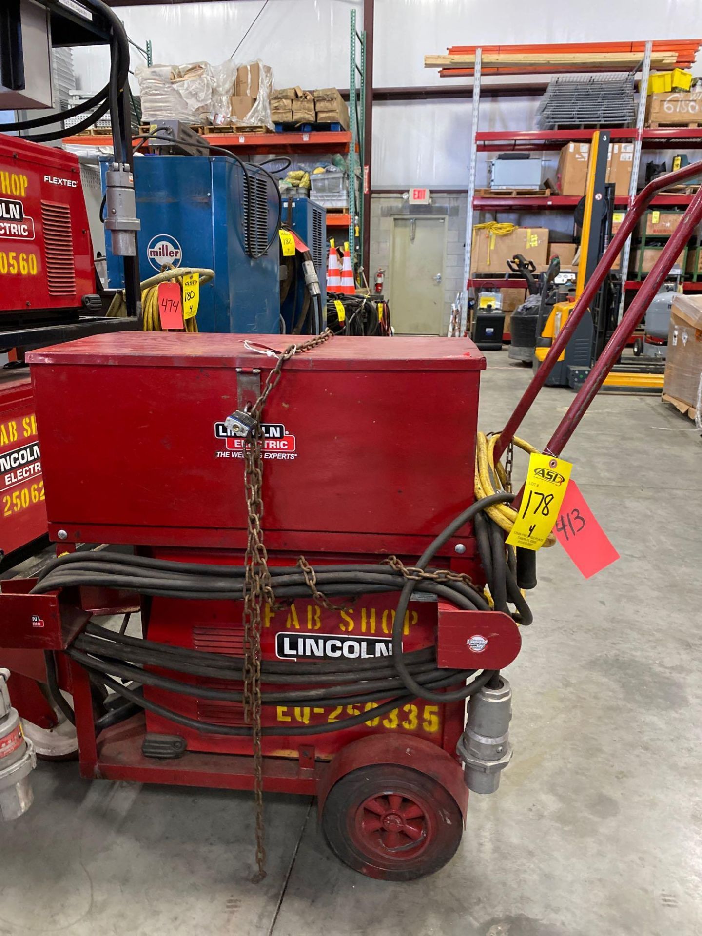 LINCOLN ELECTRIC FLEXTEC 450 WELDER WITH CART AND STORAGE BOX - Image 3 of 5