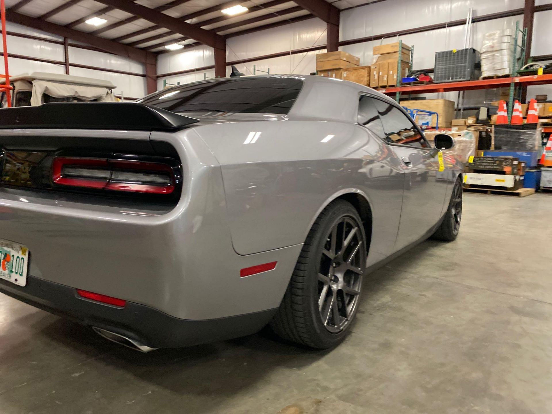 2016 DODGE CHALLENGER WITH SCAT PACK/ SHAKER PACKAGE, APPROX 9,850 MILES SHOWING, RUNS AND OPERATES - Image 8 of 26