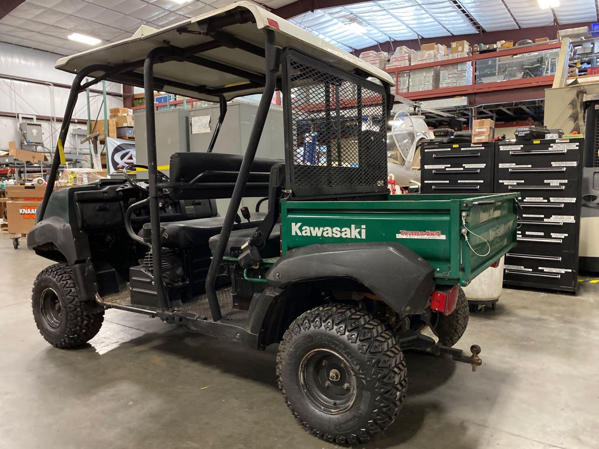 KAWASAKI 4010T CREW CAB UTV WITH DUMP BED, HITCH, 4X4, 639 HOURS SHOWING - Image 3 of 12