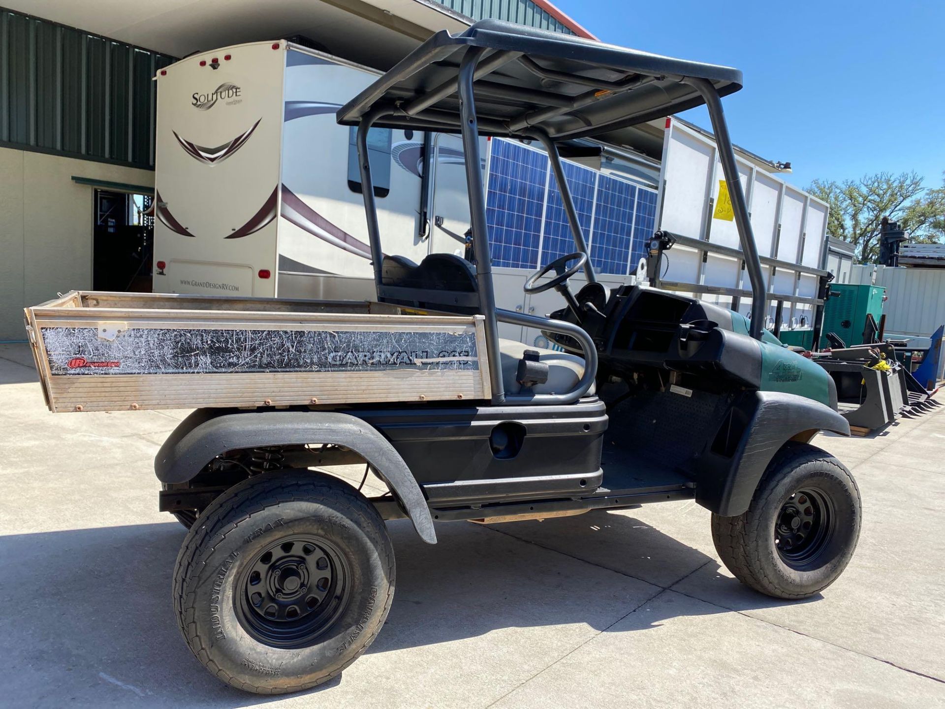 CLUB CAR UTV WITH DUMP BED, 4X4 INTELITRAK, GAS POWERED, RUNS & DRIVES - Image 3 of 9