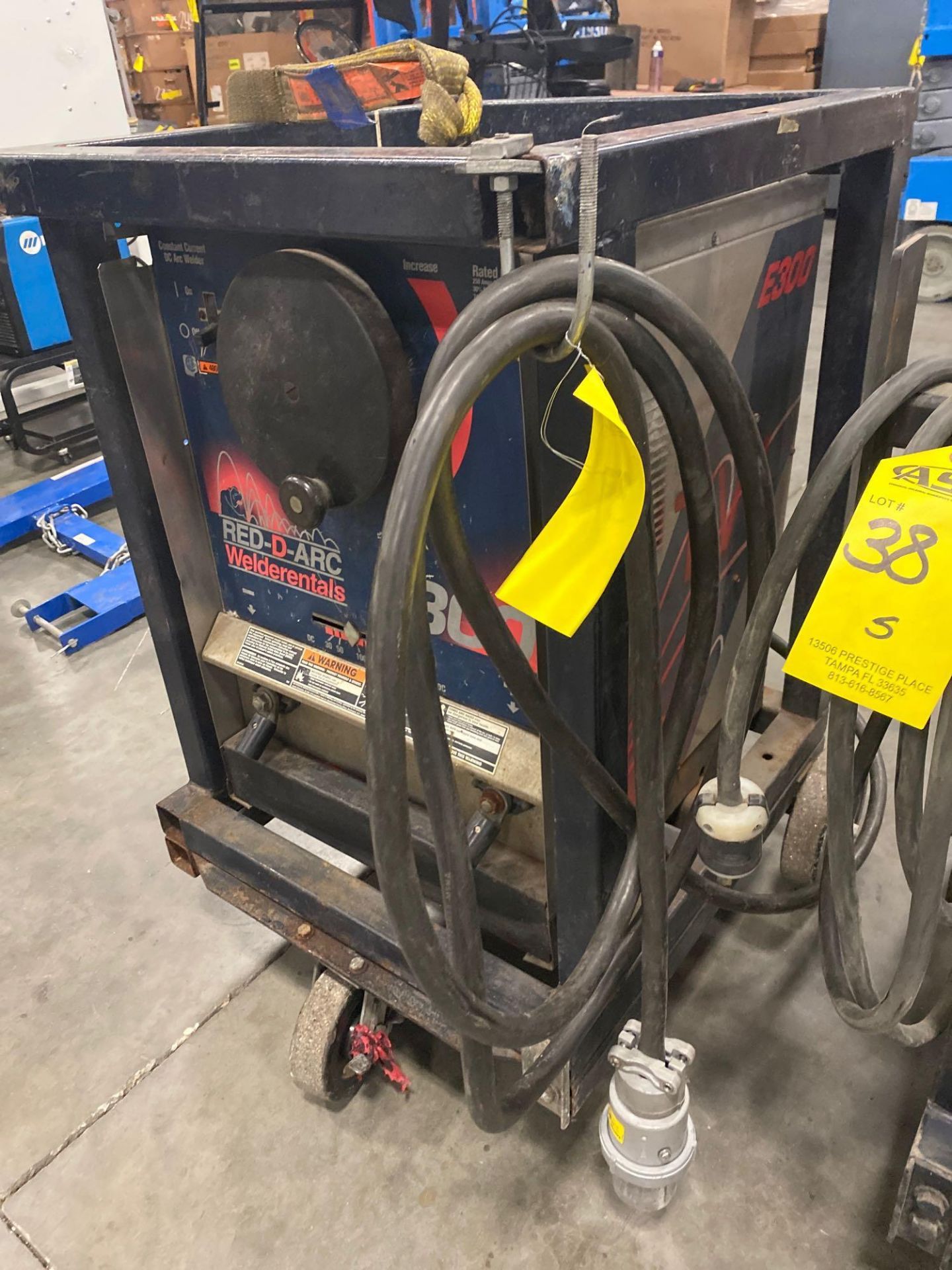 LINCOLN ELECTRIC E300 WELDER - Image 9 of 10