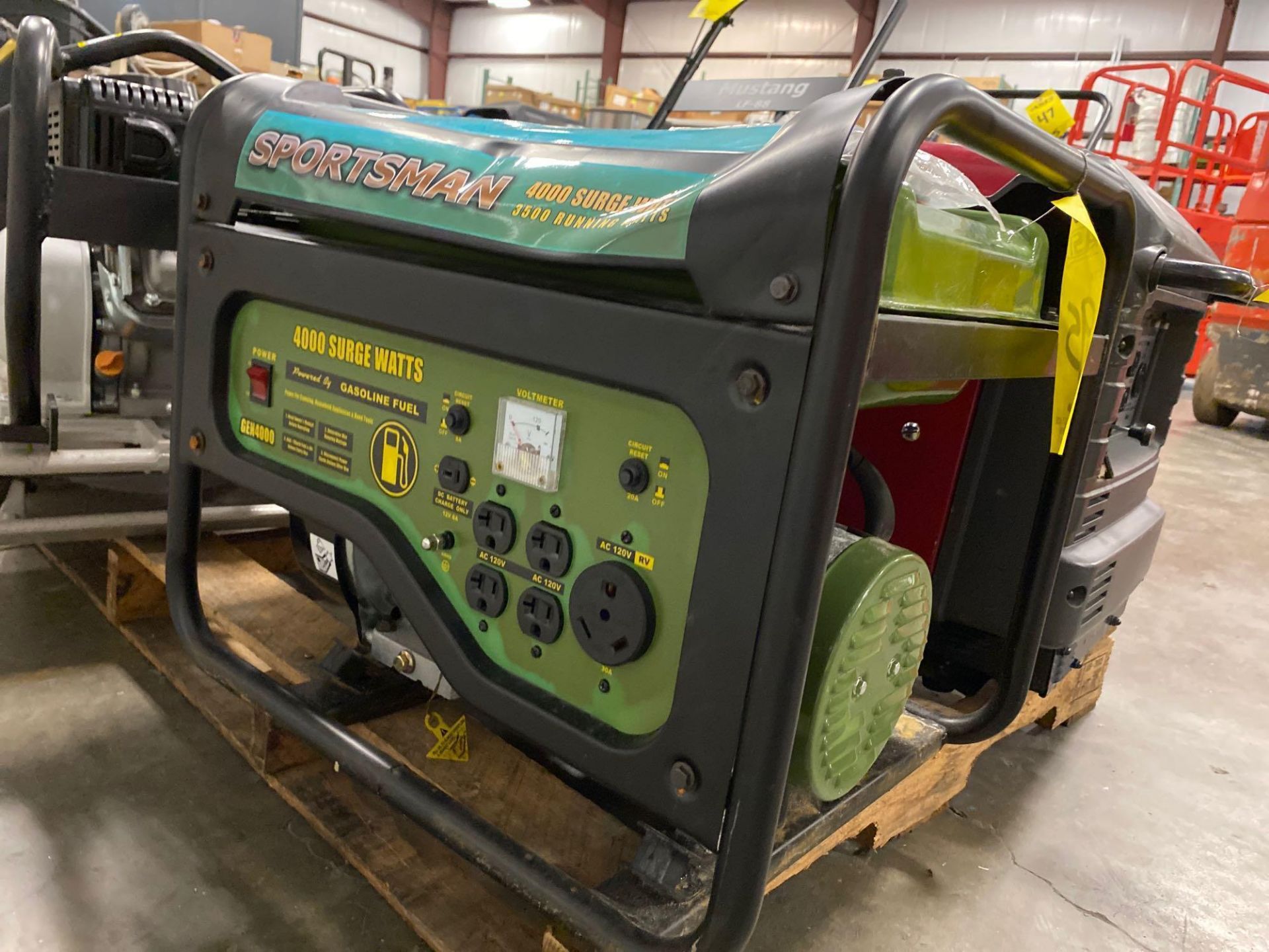 SPORTSMAN GEN4000 GAS POWERED GENERATOR - Image 2 of 10