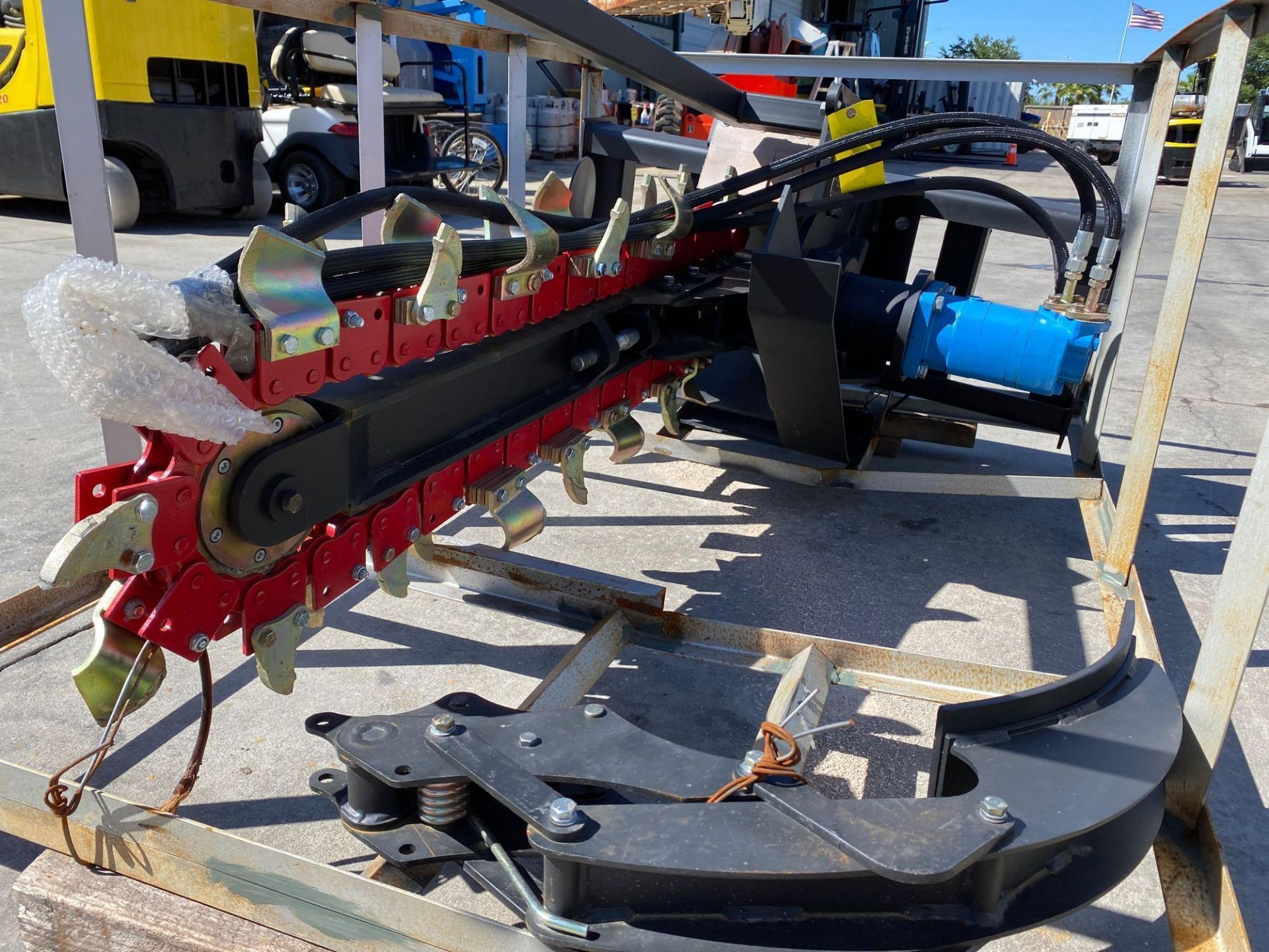 NEW/UNISED SKID STEER TRENCHER ATTACHMENT - Image 14 of 18