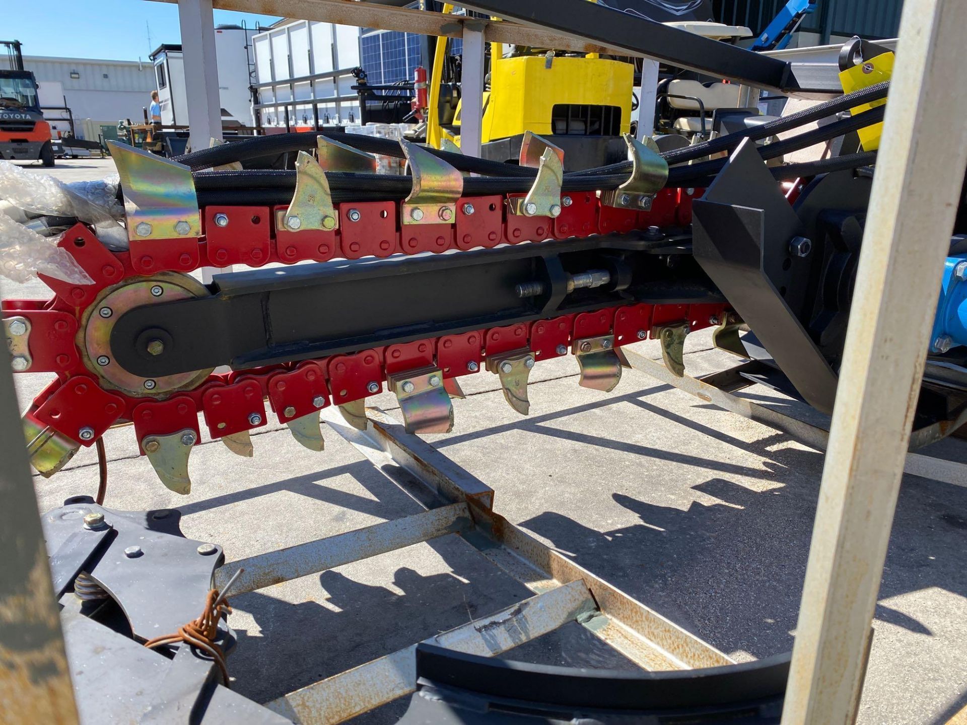 NEW/UNISED SKID STEER TRENCHER ATTACHMENT - Image 12 of 18