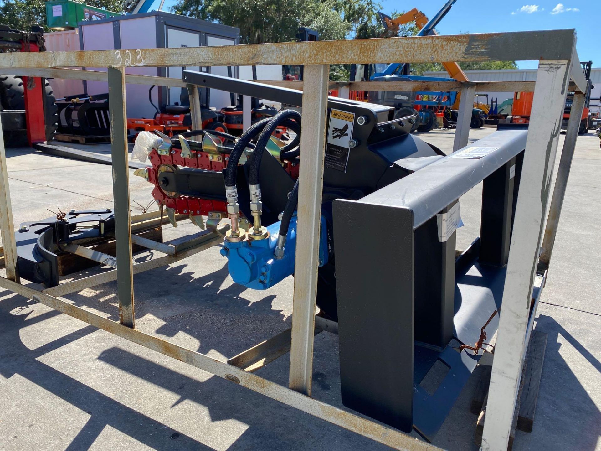 NEW/UNISED SKID STEER TRENCHER ATTACHMENT - Image 8 of 18