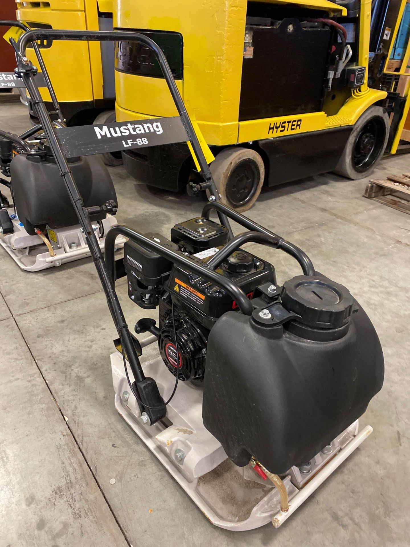 NEW/UNUSED MUSTANG LF-88 PLATE COMPACTOR