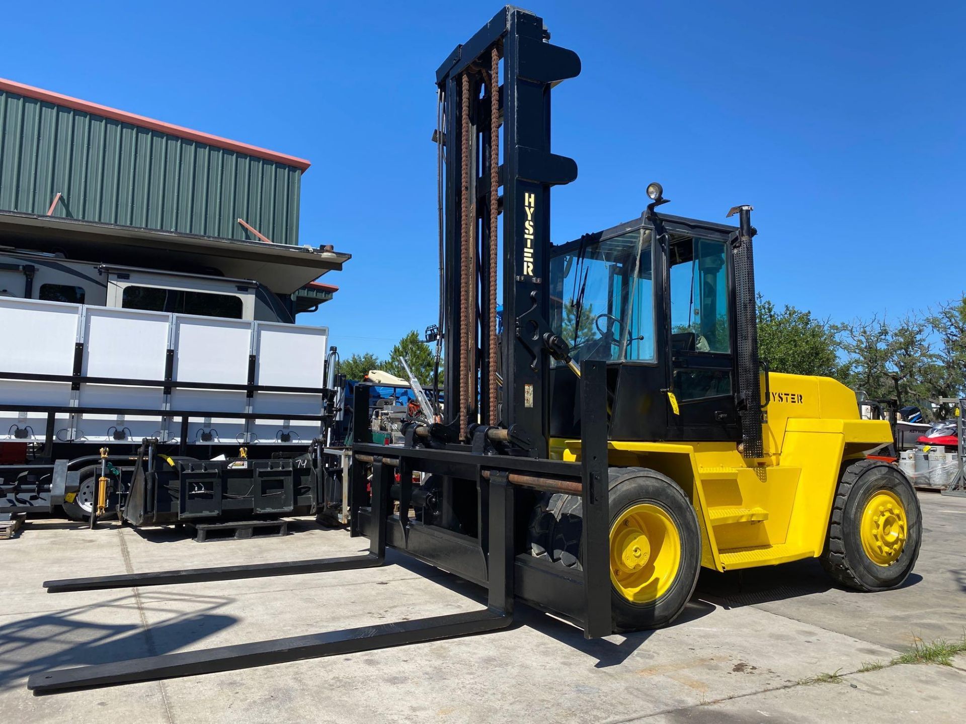 HYSTER DIESEL FORKLIFT MODEL H190XL2, APPROX. 19,000 LB CAPACITY, 212.6" HEIGHT CAPACITY, RUNS AND O