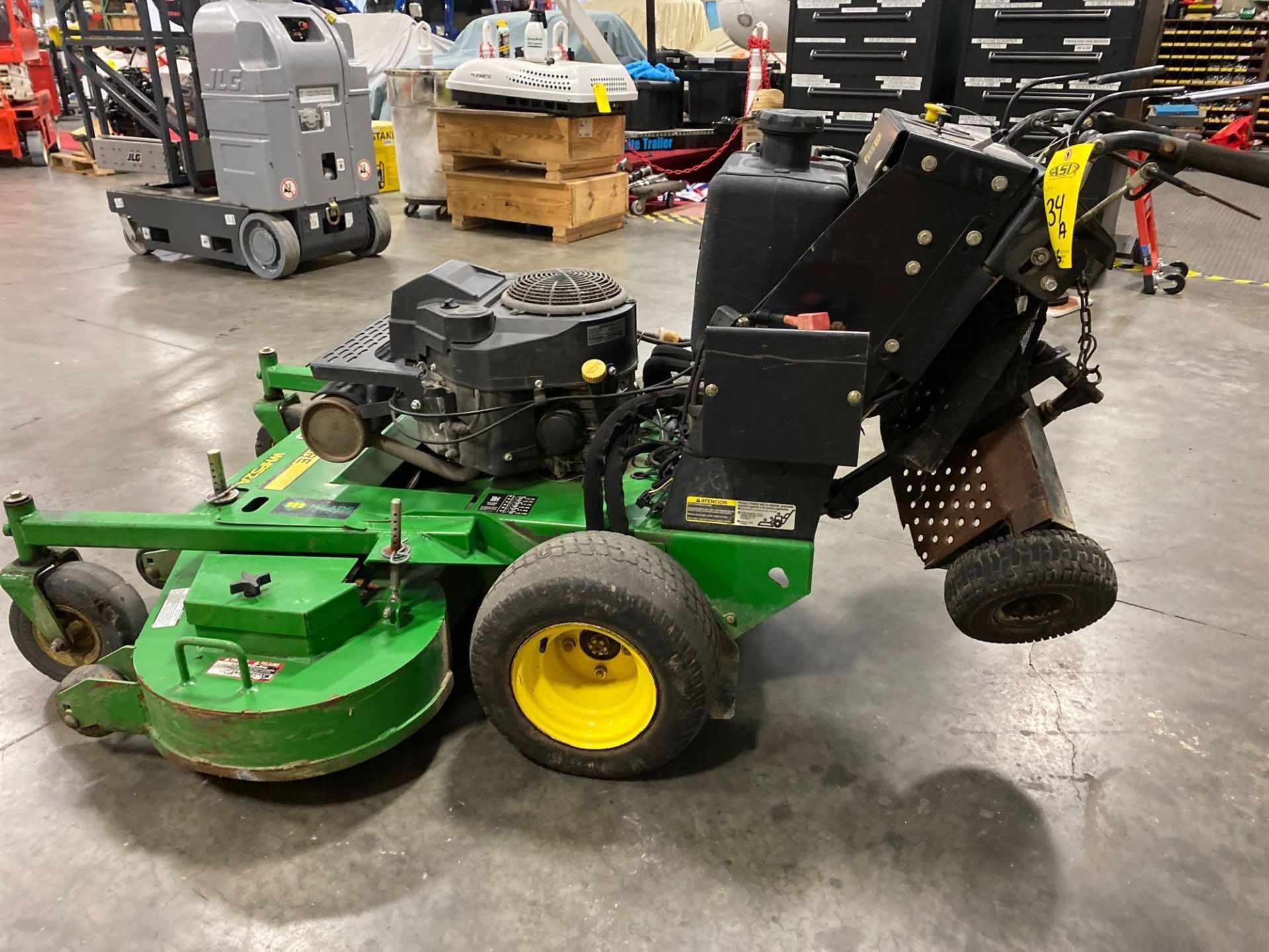 JOHN DEERE MOWER JOHN DEERE WHP52A MOWER, 52" DECK, RUNS AND OPERATES - Image 3 of 7