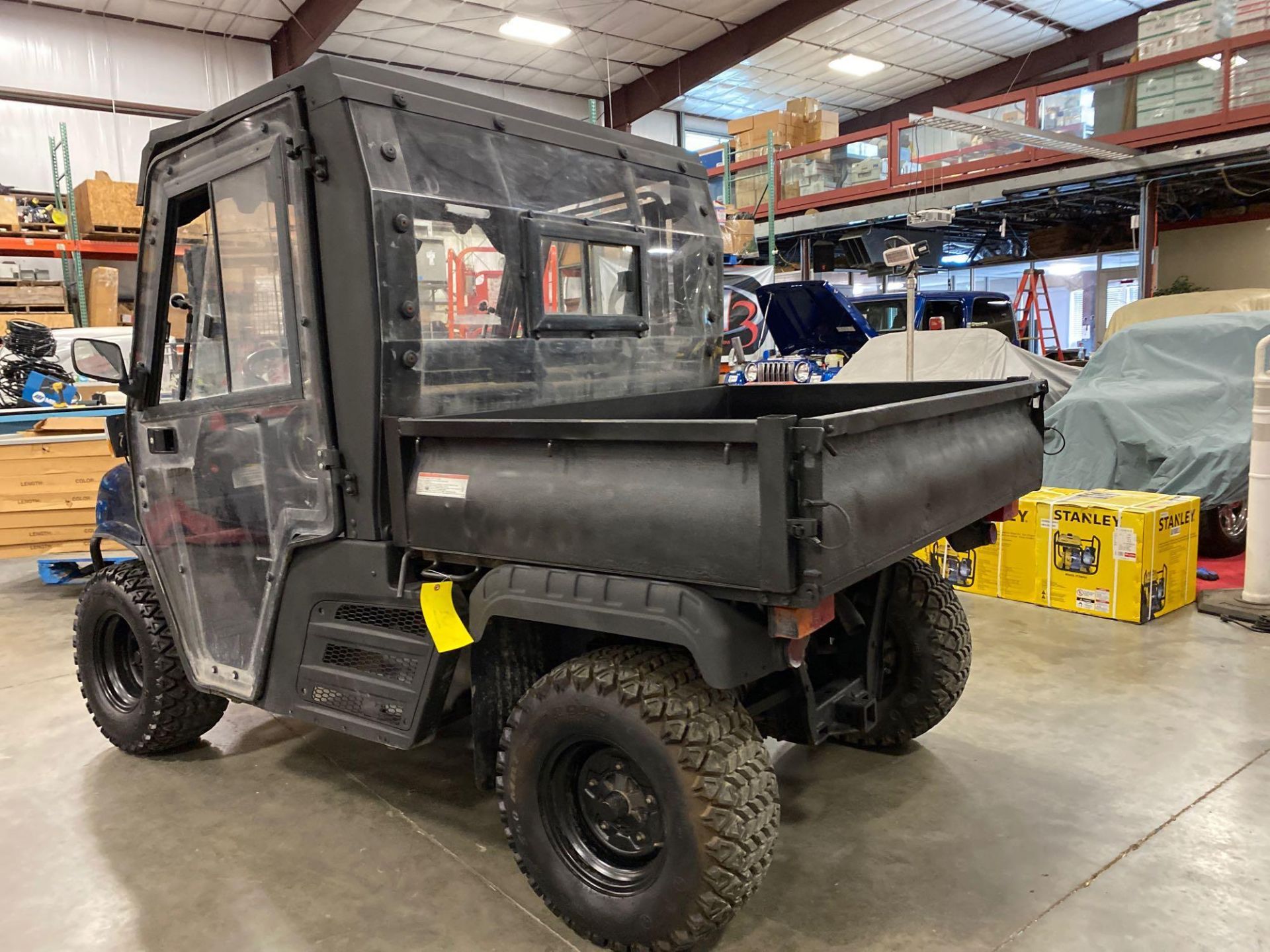 2013 CUSHMAN UTV, ENCLOSED CAB, GAS POWERED, RUNS AND DRIVES, DUMP BED - Image 27 of 44