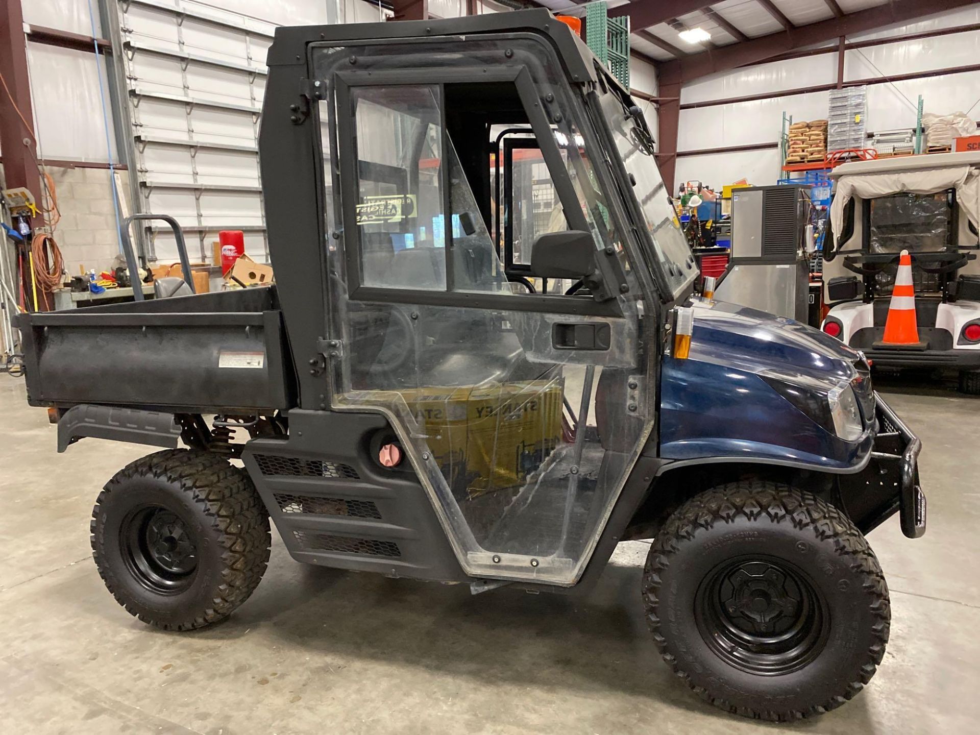 2013 CUSHMAN UTV, ENCLOSED CAB, GAS POWERED, RUNS AND DRIVES, DUMP BED - Image 34 of 44