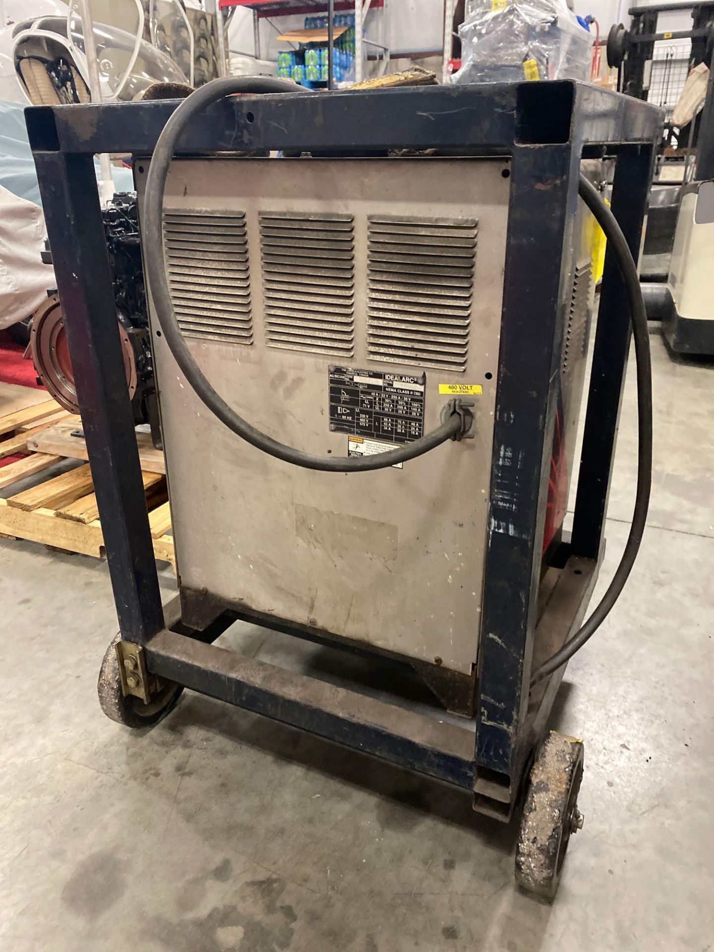 LINCOLN ELECTRIC E300 WELDER - Image 8 of 10