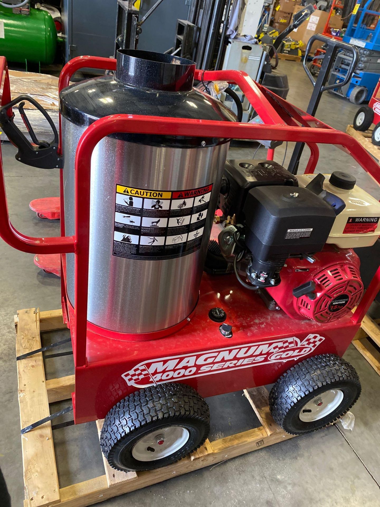 NEW/UNUSED 2020 MAGNUM 4000 HEATED PRESSURE WASHER, ELECTRIC START - Image 5 of 6