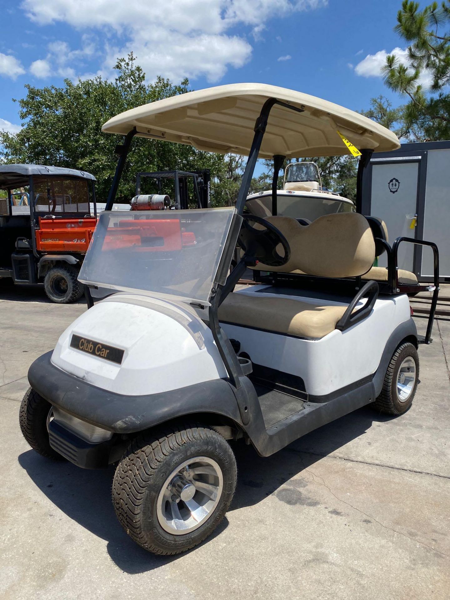 CLUB CAR ELECTRIC GOLF CART, REAR SEATING, RUNS & DRIVES