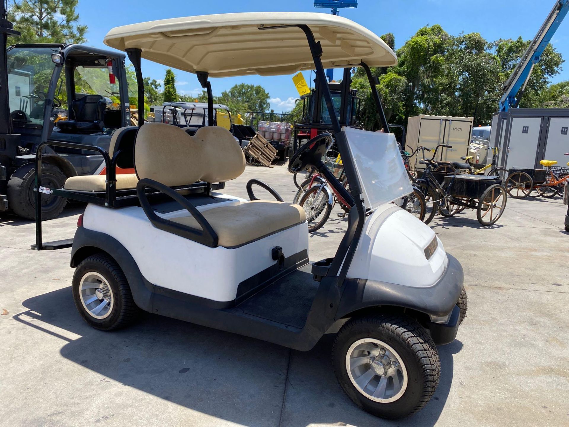 CLUB CAR ELECTRIC GOLF CART, REAR SEATING, RUNS & DRIVES - Image 3 of 7