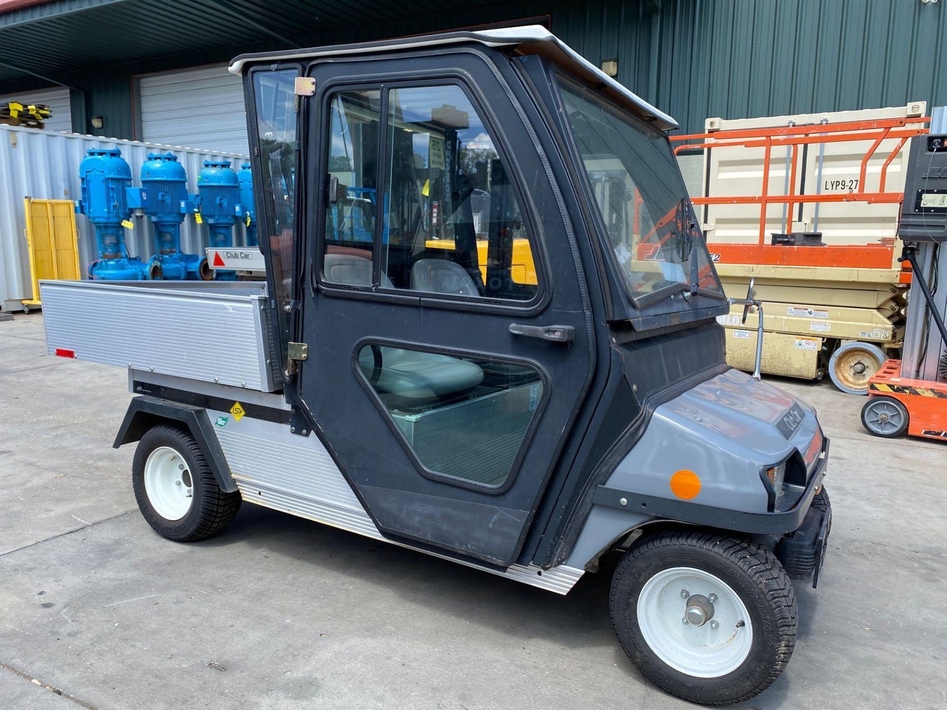 2010 CLUB CAR UTILITY CART, ENCLOSED CAB, ELECTRIC, DUMP BED, HITCH, RUNS AND OPERATES - Image 3 of 11