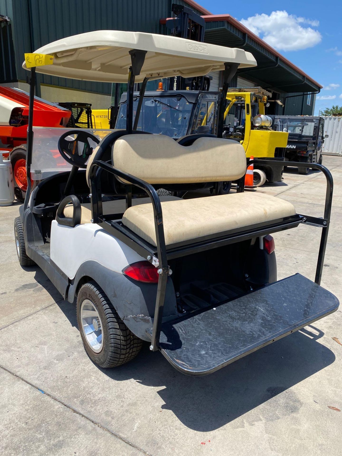 CLUB CAR ELECTRIC GOLF CART, REAR SEATING, RUNS & DRIVES - Image 6 of 7