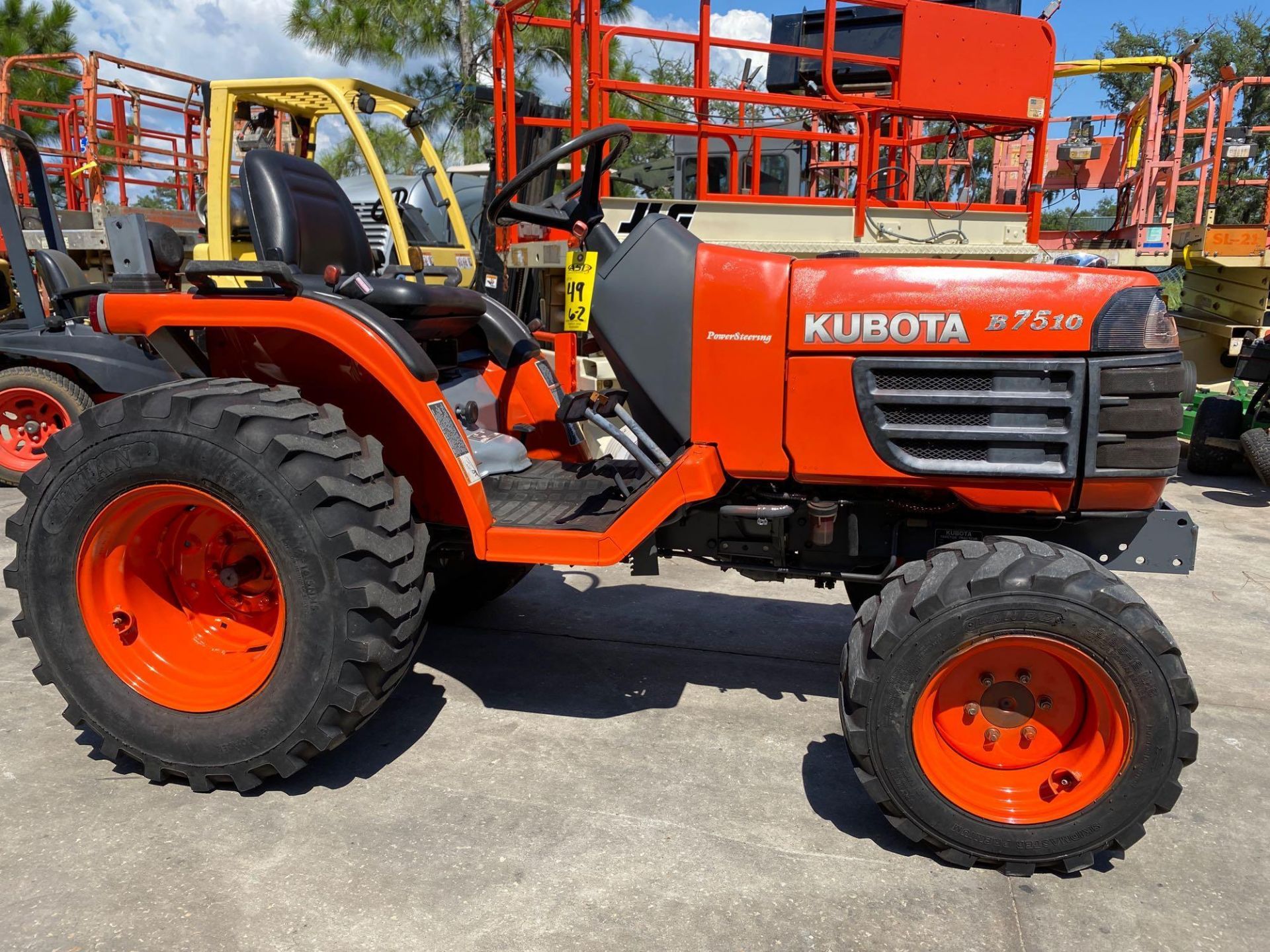 KUBOTA B7510 DIESEL TRACTOR, POWER STEERING, 1,433 HOURS SHOWING, 4WD, RUNS AND OPERATES