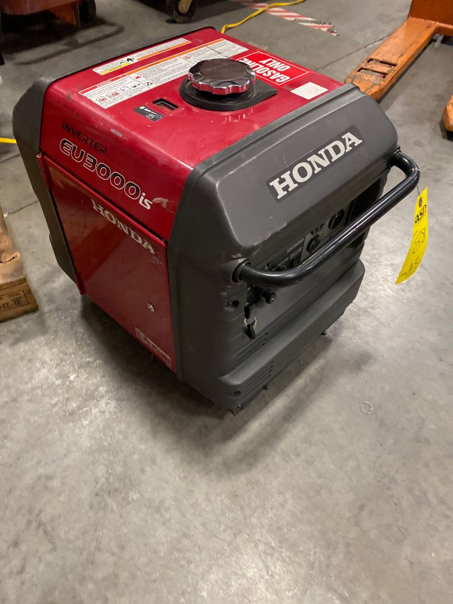 HONDA EU3000IS GENERATOR - Image 2 of 6