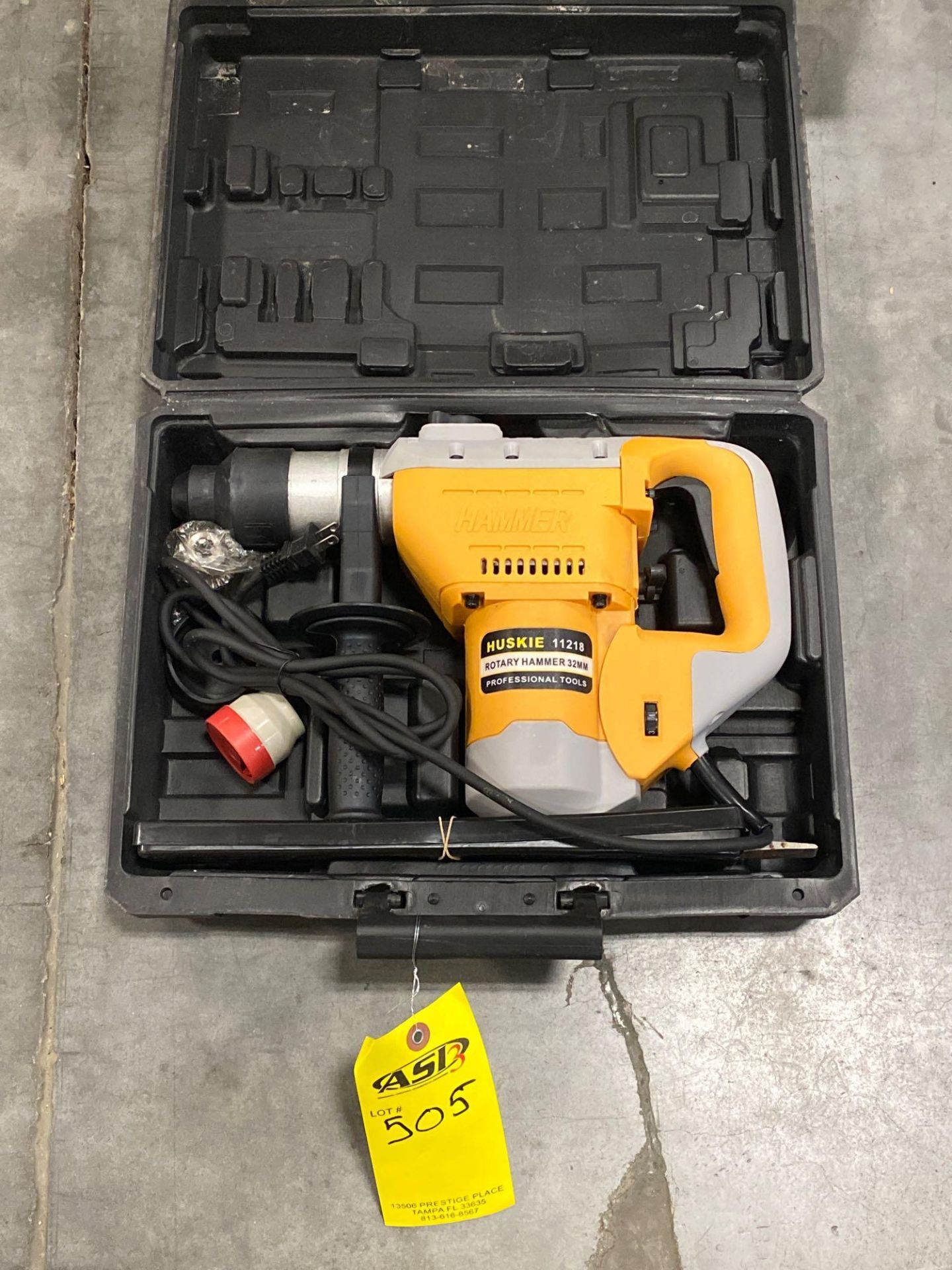 UNUSED HUSKIE 11218 PROFESSIONAL ROTARY HAMMER DRILL, CASE