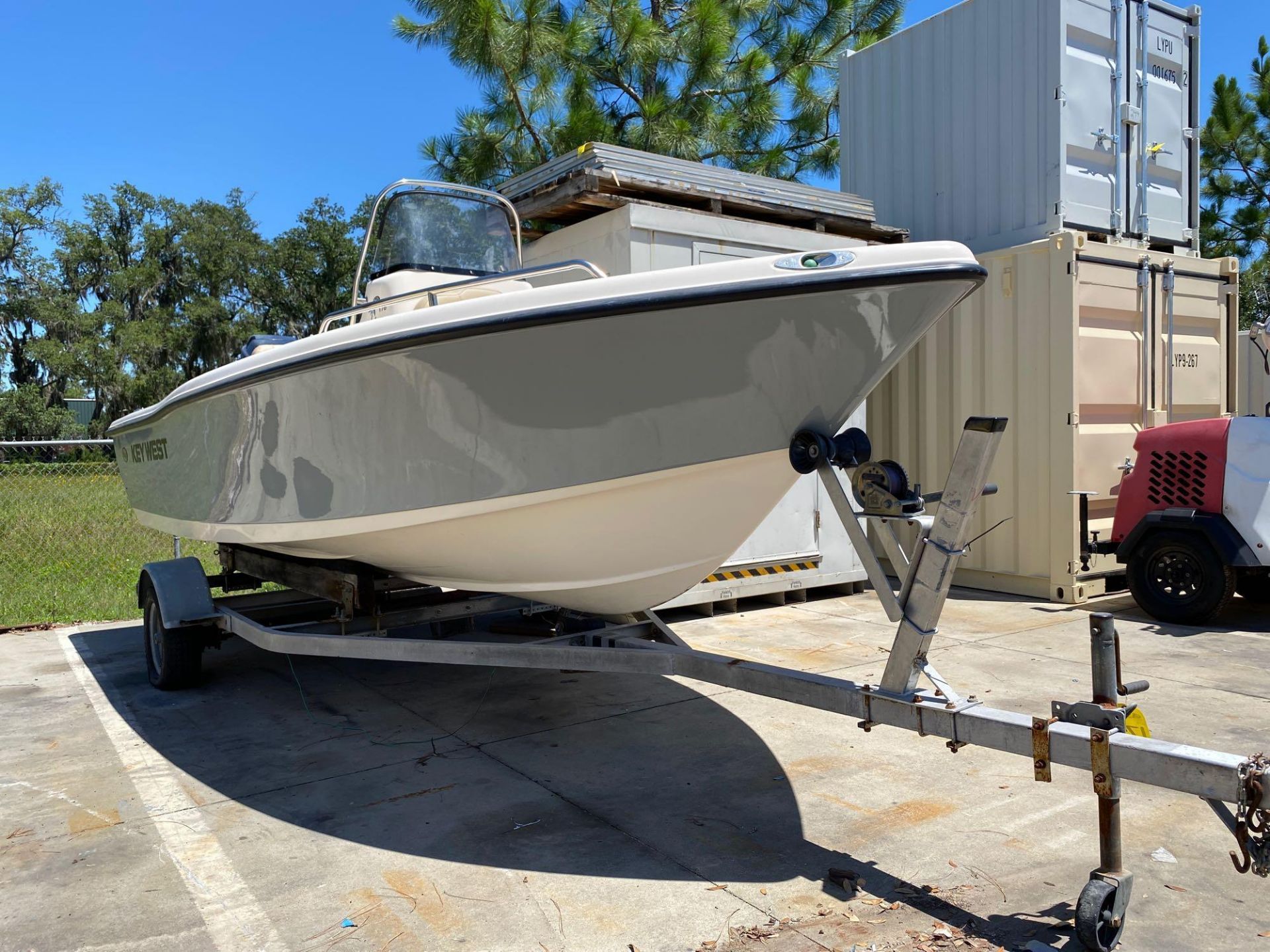 2006 KEY WEST CENTER CONSOLE BOAT, NEW RADIO, GPS, NEWER CUSHIONS, JUST  SERVICED,  4 STROKE 115HP, - Image 20 of 25