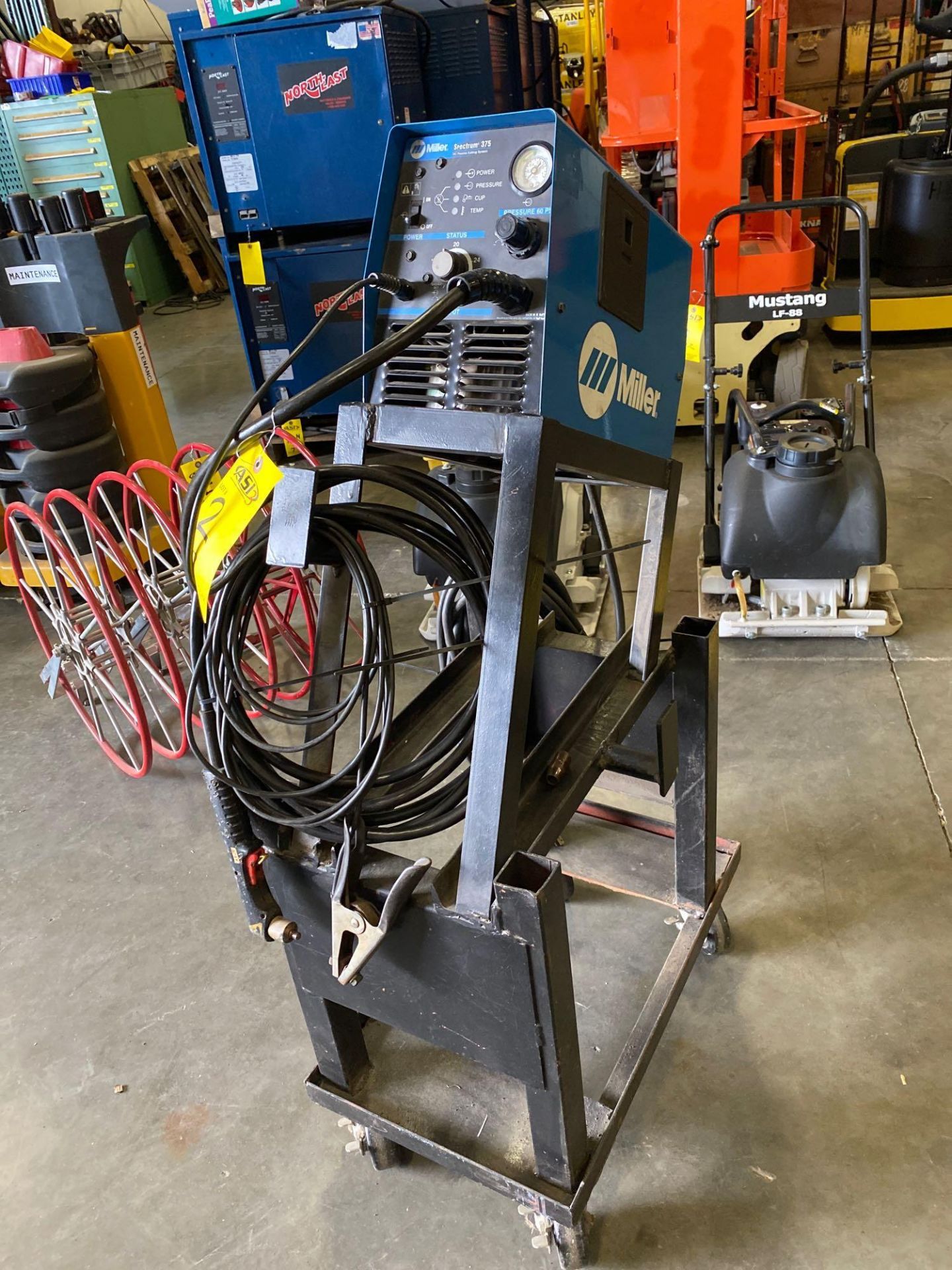 MILLER SPECTRUM 375 WELDER ON ROLLING STAND - Image 5 of 6