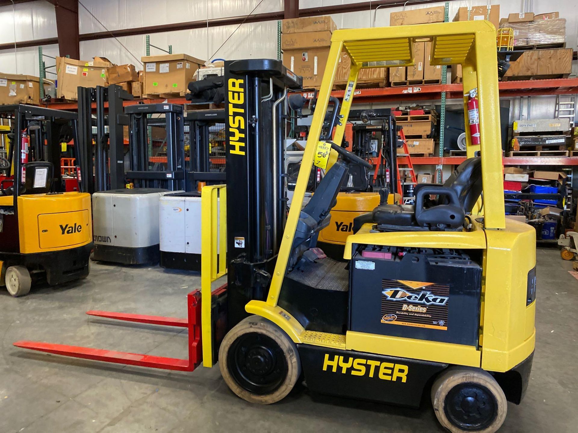 HYSTER ELECTRIC FORKLIFT MODEL E50Z-27, APPROX 5,000 LB CAPACITY, 129.9" HEIGHT CAPACITY, 36V, TILT,