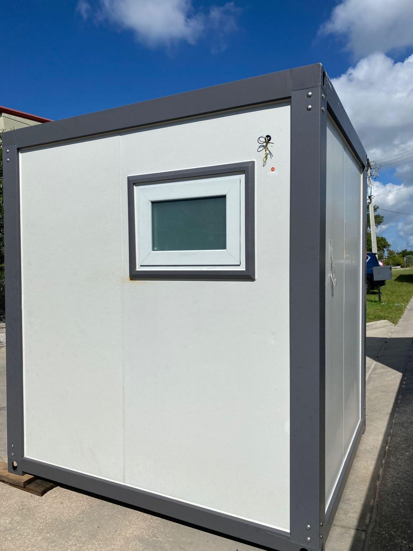 UNUSED PORTABLE BATHROOM UNIT WITH SHOWER, TOILET AND VANITY, PLUMBING AND ELECTRIC HOOK UP - Image 3 of 5