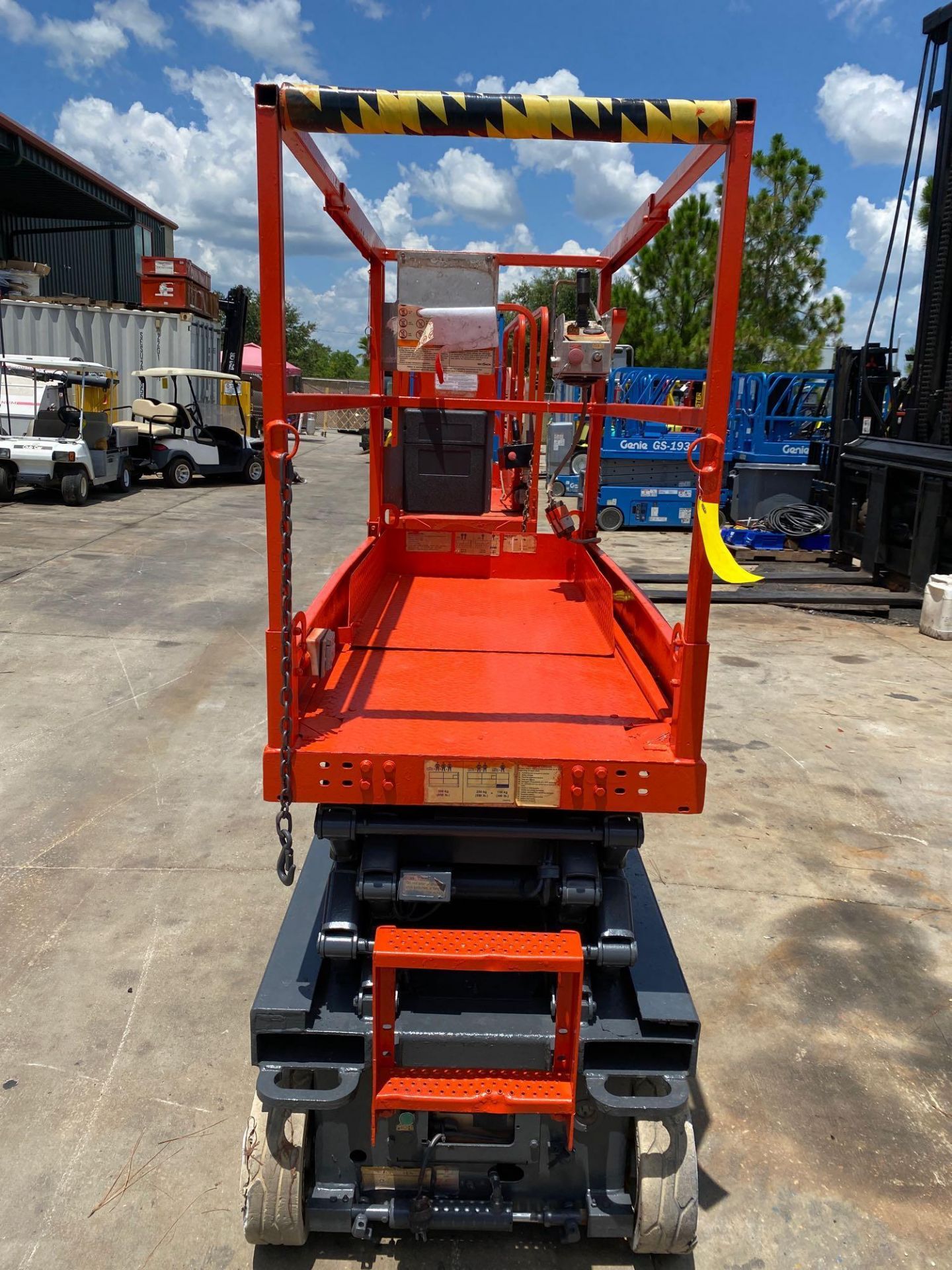 SKYJACK SJIII 3219 SCISSOR LIFT, 312 HOURS SHOWING, 24V, BUILT IN CHARGER, RUNS AND OPERATES - Image 3 of 3