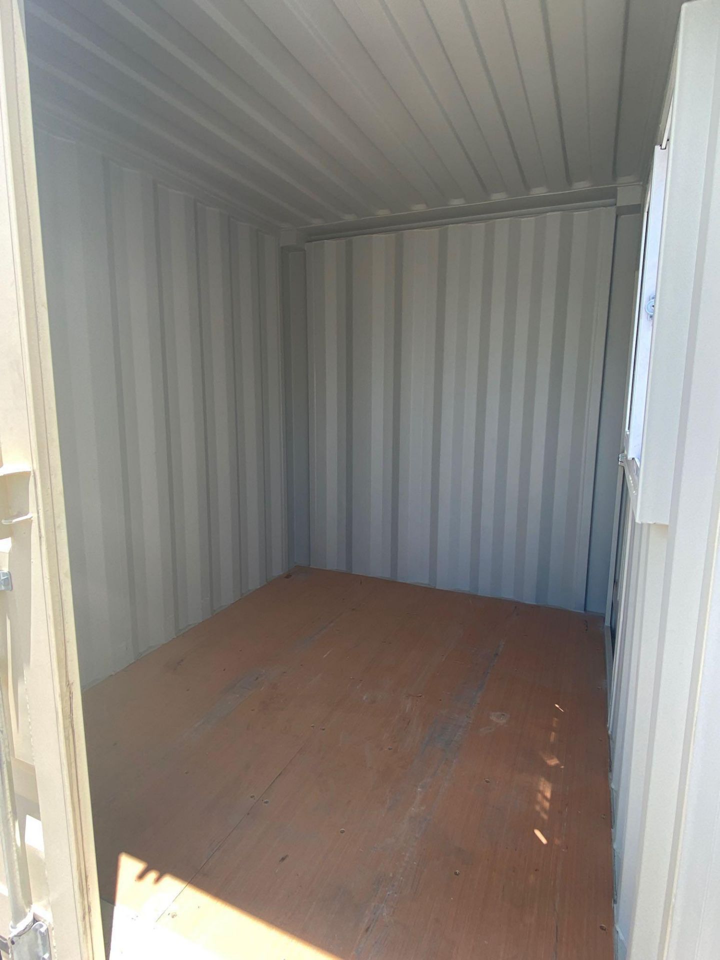 UNUSED 2020 PORTABLE OFFICE CONTAINER WITH WINDOW & SIDE DOOR. - Image 6 of 6
