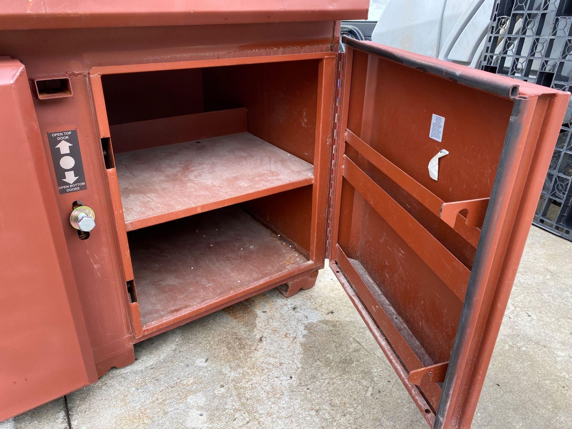 LARGE INDUSTRIAL JOBOX - Image 11 of 12