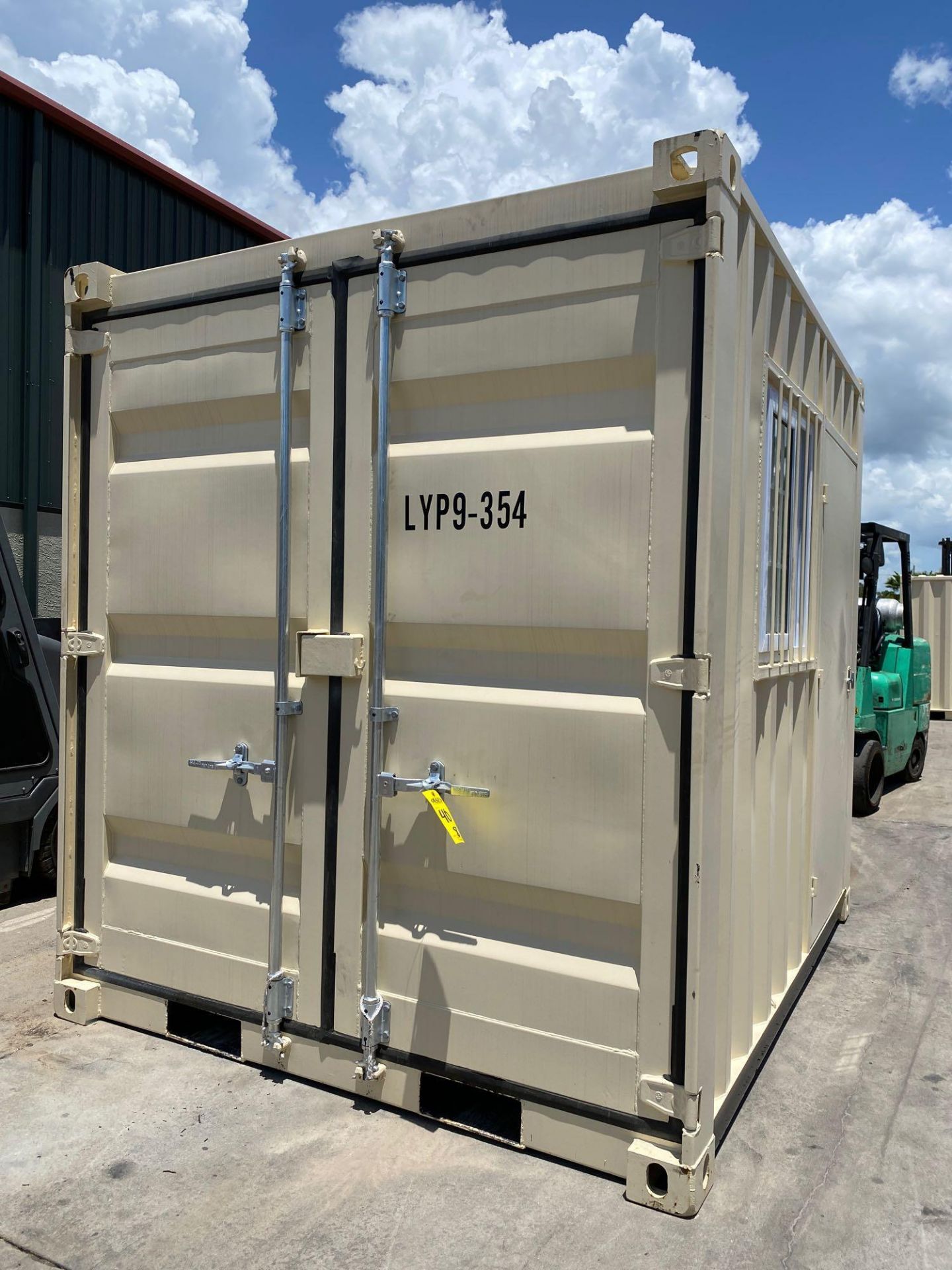 UNUSED 2020 PORTABLE OFFICE CONTAINER WITH WINDOW & SIDE DOOR.