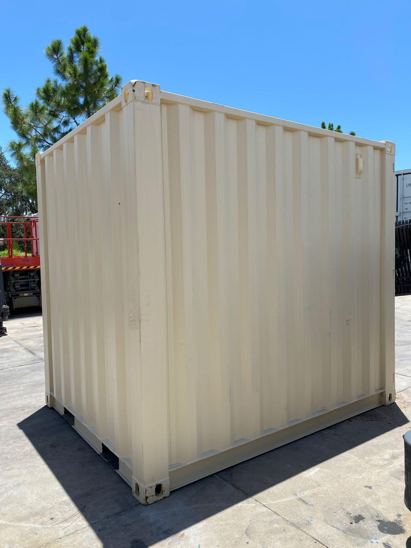 UNUSED 2020 PORTABLE OFFICE CONTAINER WITH WINDOW & SIDE DOOR. - Image 4 of 6
